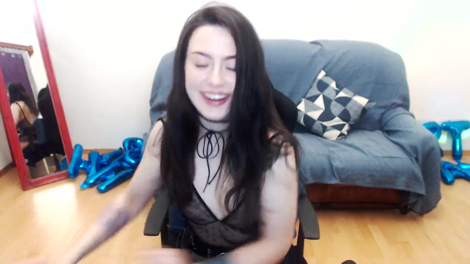 Gallery image thumbnail from Takemecloser's myfreecams stream on, 08/22/2023, 03:22 image 2 of 20