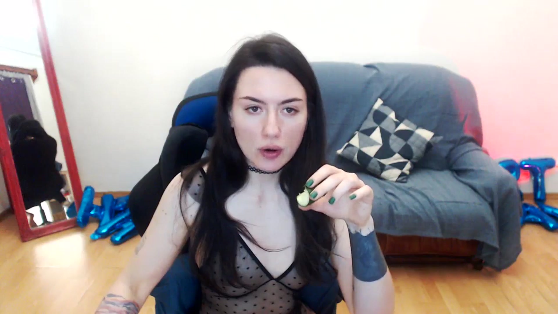 Gallery image thumbnail from Takemecloser's myfreecams stream on, 08/22/2023, 08:16 image 6 of 20