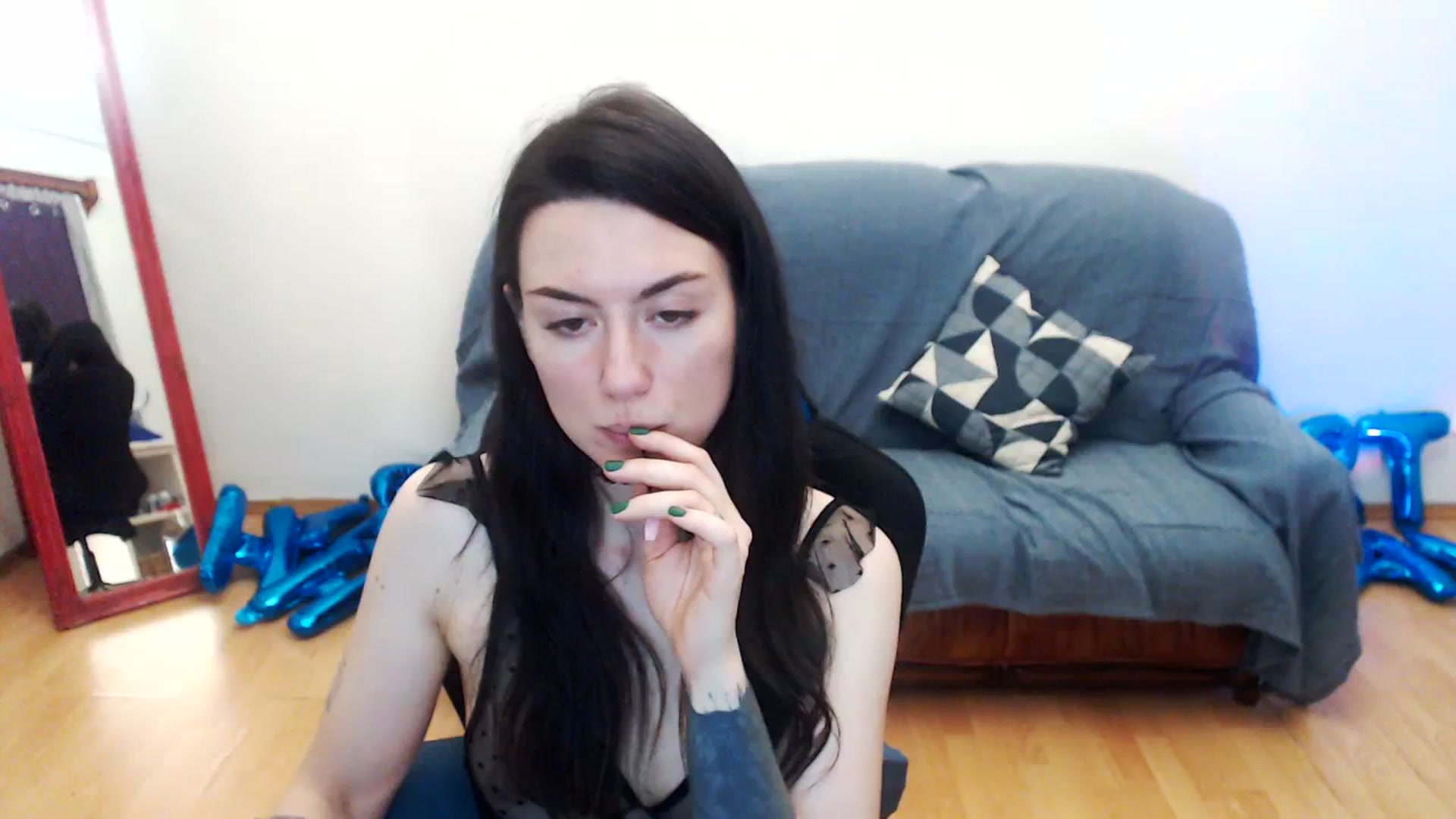 Gallery image thumbnail from Takemecloser's myfreecams stream on, 08/22/2023, 08:16 image 18 of 20