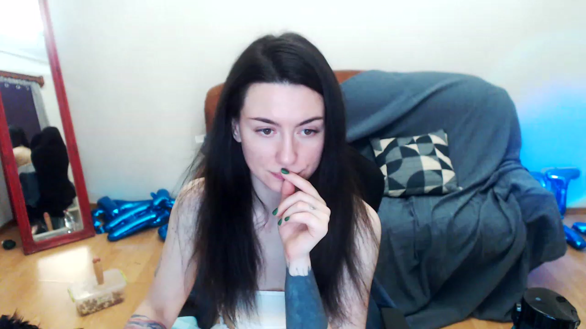 Gallery image thumbnail from Takemecloser's myfreecams stream on, 08/24/2023, 11:21 image 5 of 20