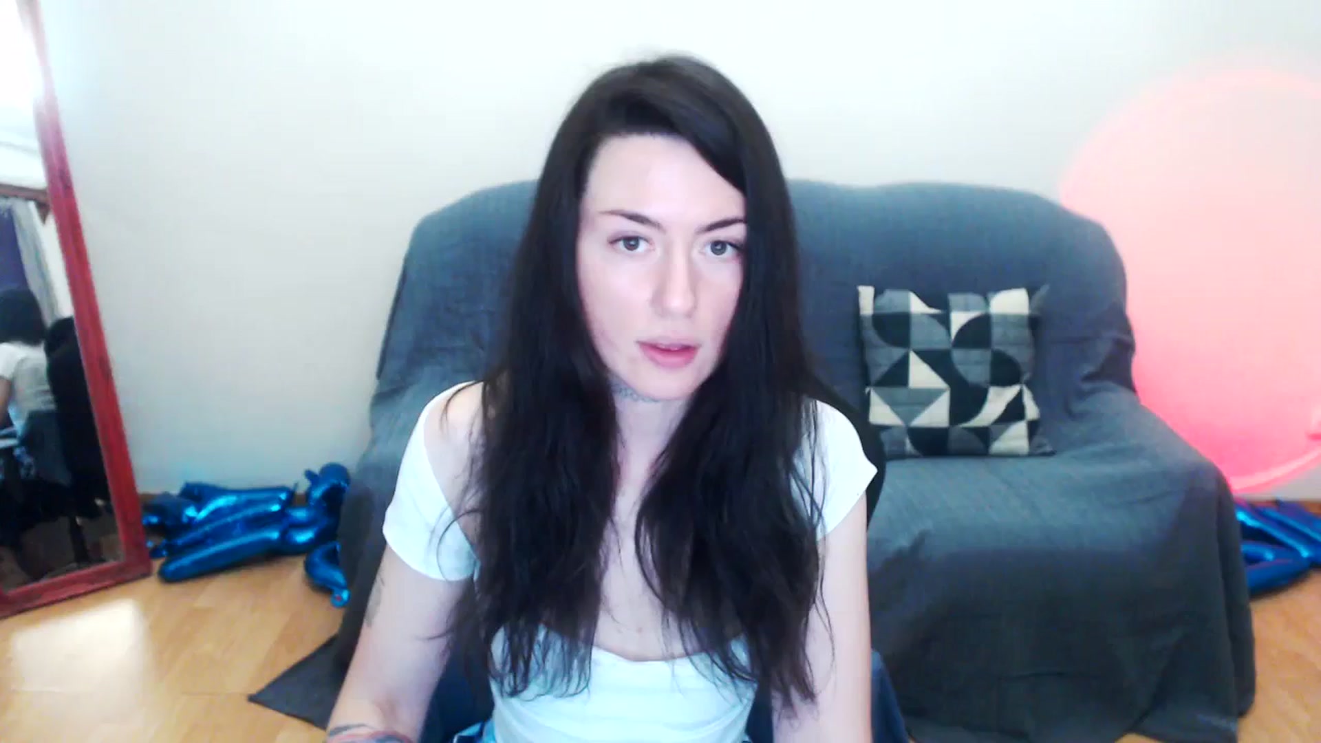 Gallery image thumbnail from Takemecloser's myfreecams stream on, 08/28/2023, 03:27 image 4 of 20