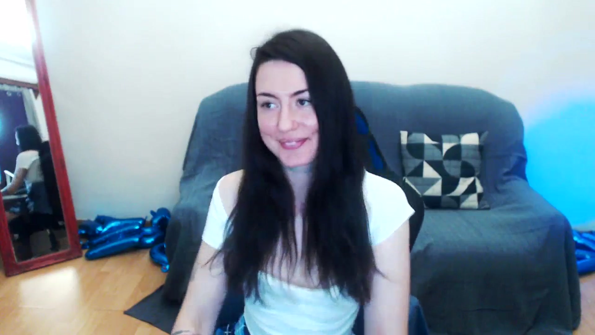 Gallery image thumbnail from Takemecloser's myfreecams stream on, 08/28/2023, 03:27 image 10 of 20