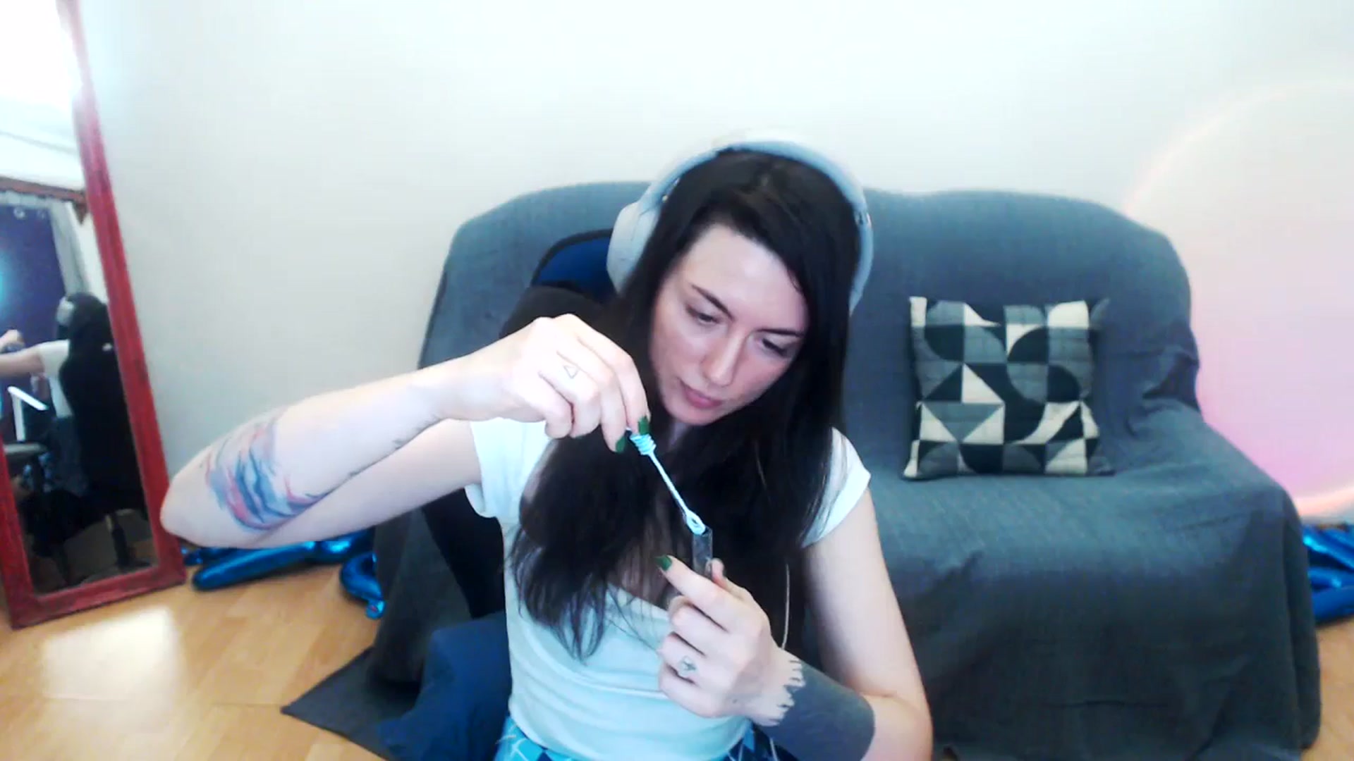 Gallery image thumbnail from Takemecloser's myfreecams stream on, 08/28/2023, 03:27 image 7 of 20