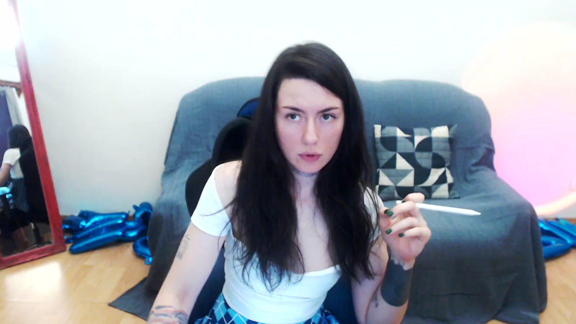 Gallery image thumbnail from Takemecloser's myfreecams stream on, 08/28/2023, 03:27 image 2 of 20