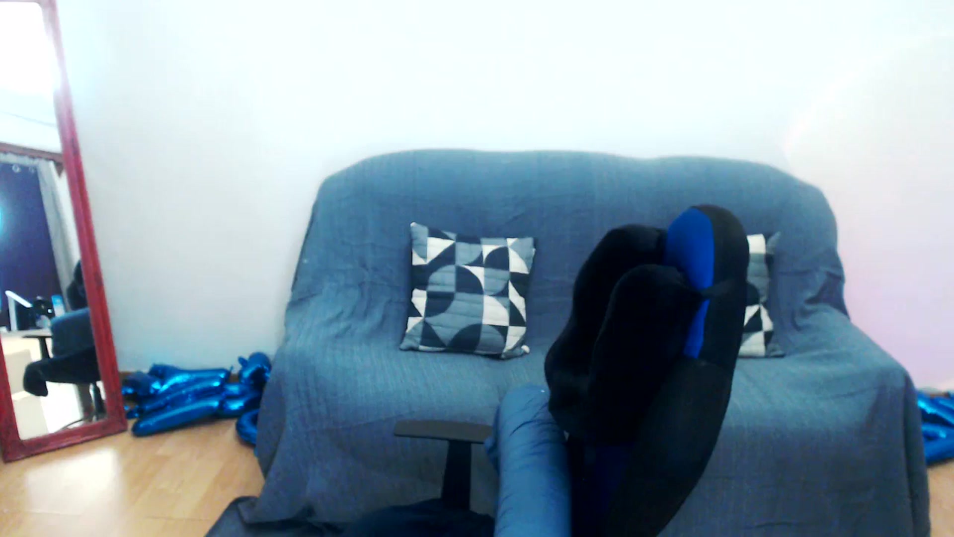 Gallery image thumbnail from Takemecloser's myfreecams stream on, 08/28/2023, 05:24 image 10 of 20