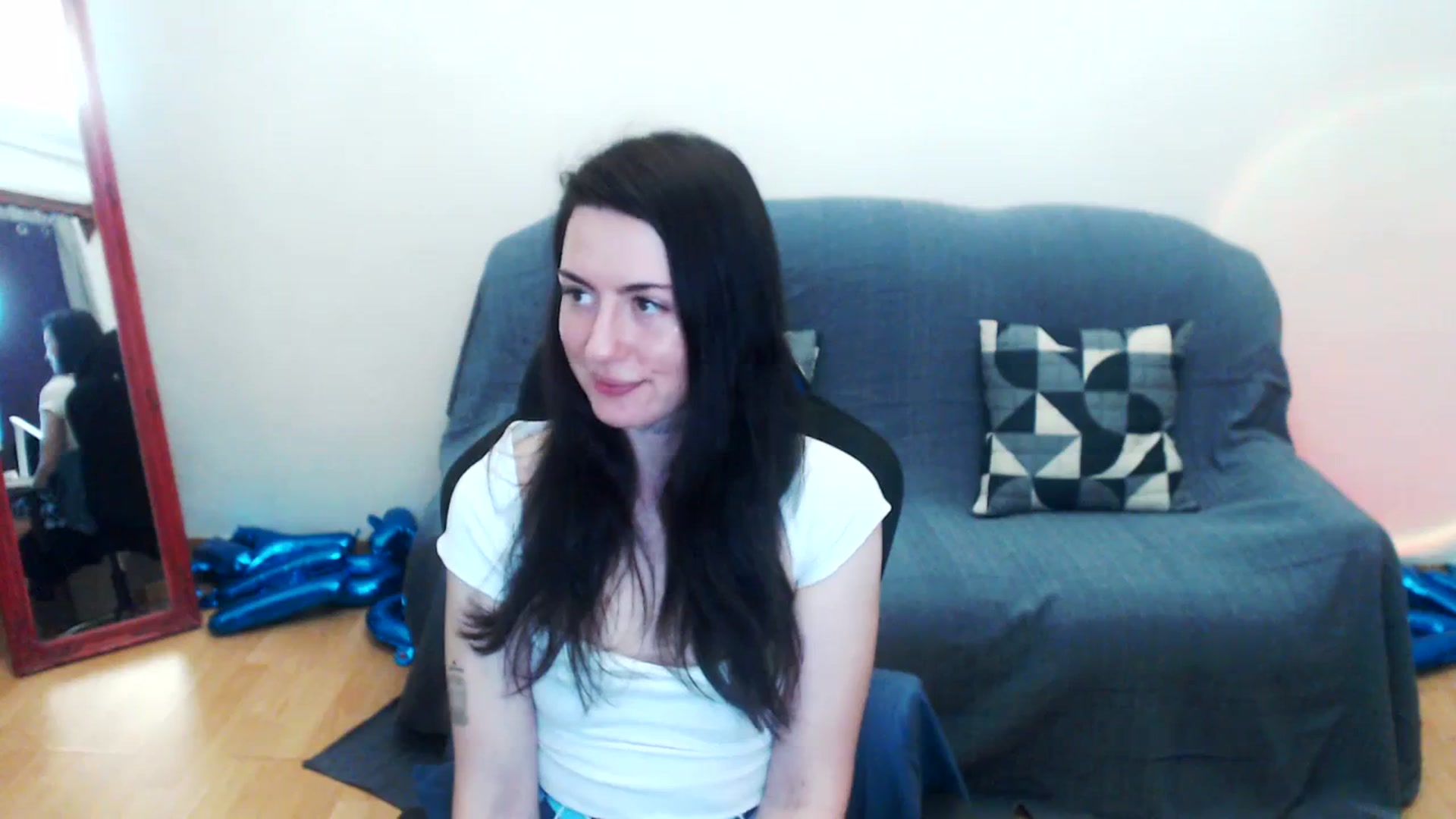 Gallery image thumbnail from Takemecloser's myfreecams stream on, 08/28/2023, 05:24 image 4 of 20