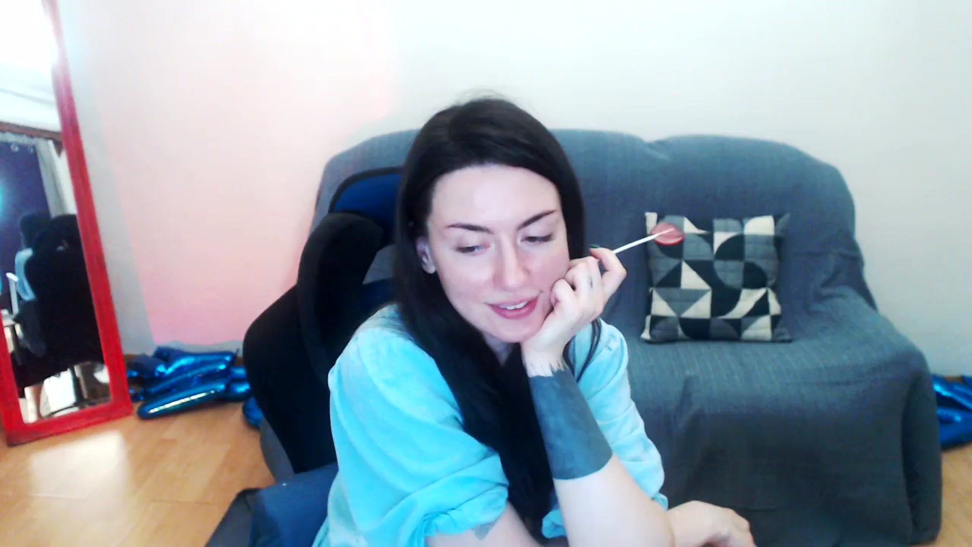Gallery image thumbnail from Takemecloser's myfreecams stream on, 08/28/2023, 05:24 image 14 of 20