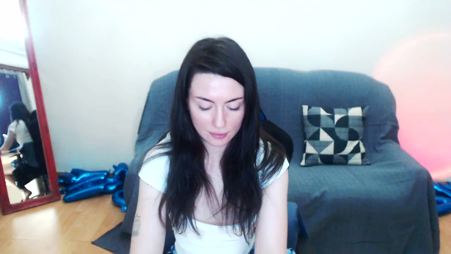 Gallery image thumbnail from Takemecloser's myfreecams stream on, 08/28/2023, 05:24 image 5 of 20