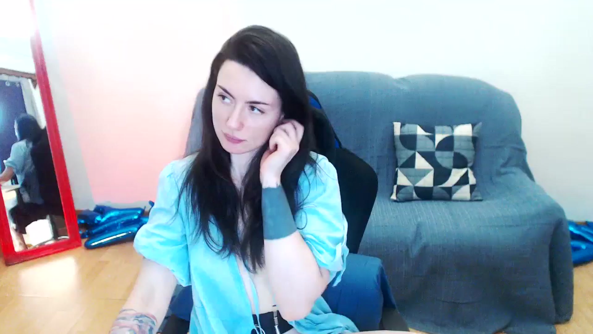 Gallery image thumbnail from Takemecloser's myfreecams stream on, 08/28/2023, 13:50 image 6 of 20