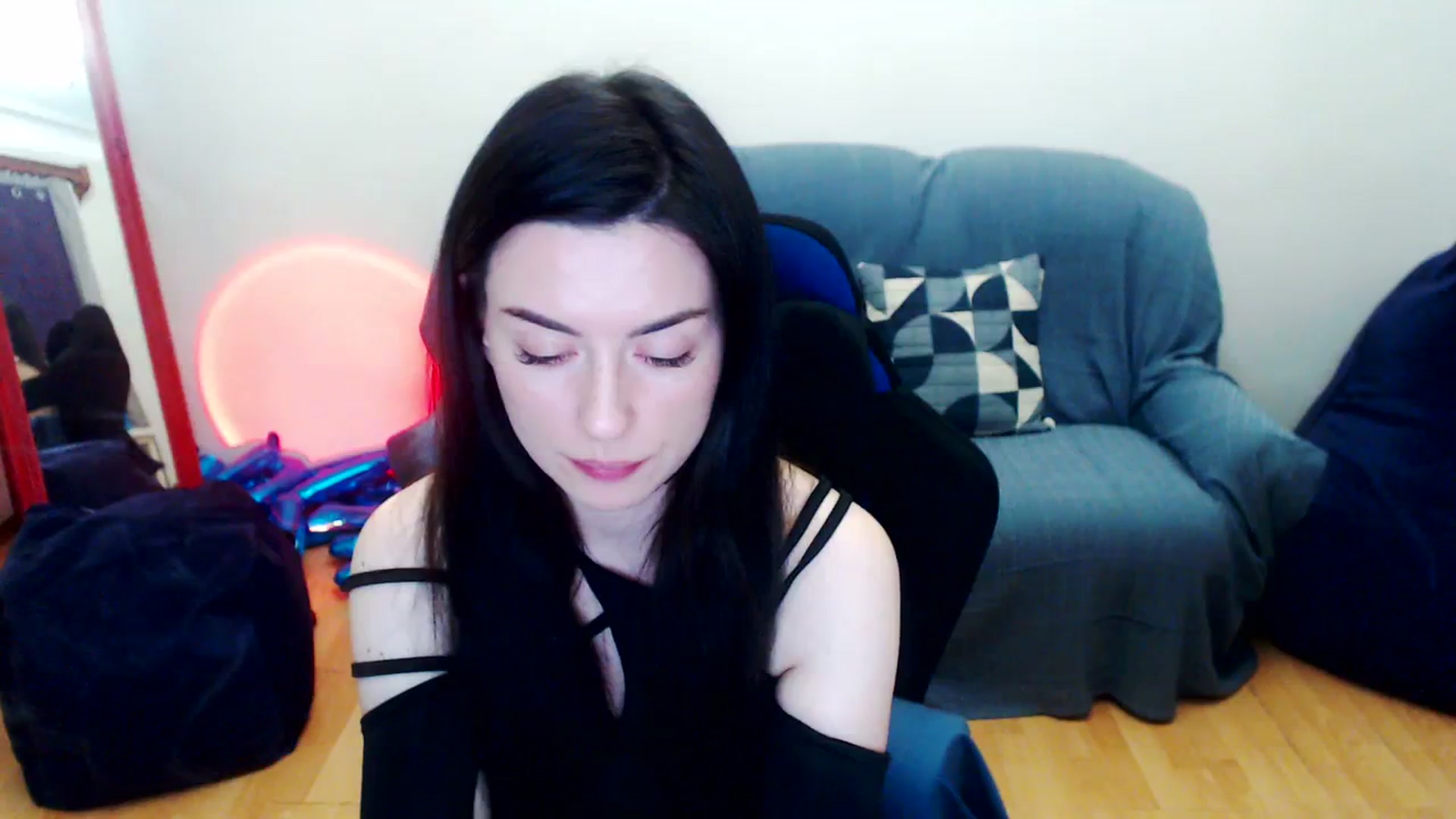 Gallery image thumbnail from Takemecloser's myfreecams stream on, 09/20/2023, 24:53 image 16 of 20