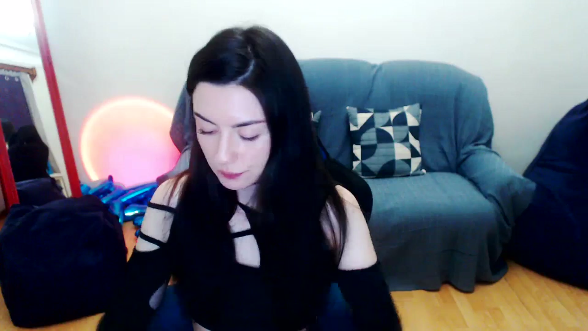 Gallery image thumbnail from Takemecloser's myfreecams stream on, 09/20/2023, 24:53 image 14 of 20