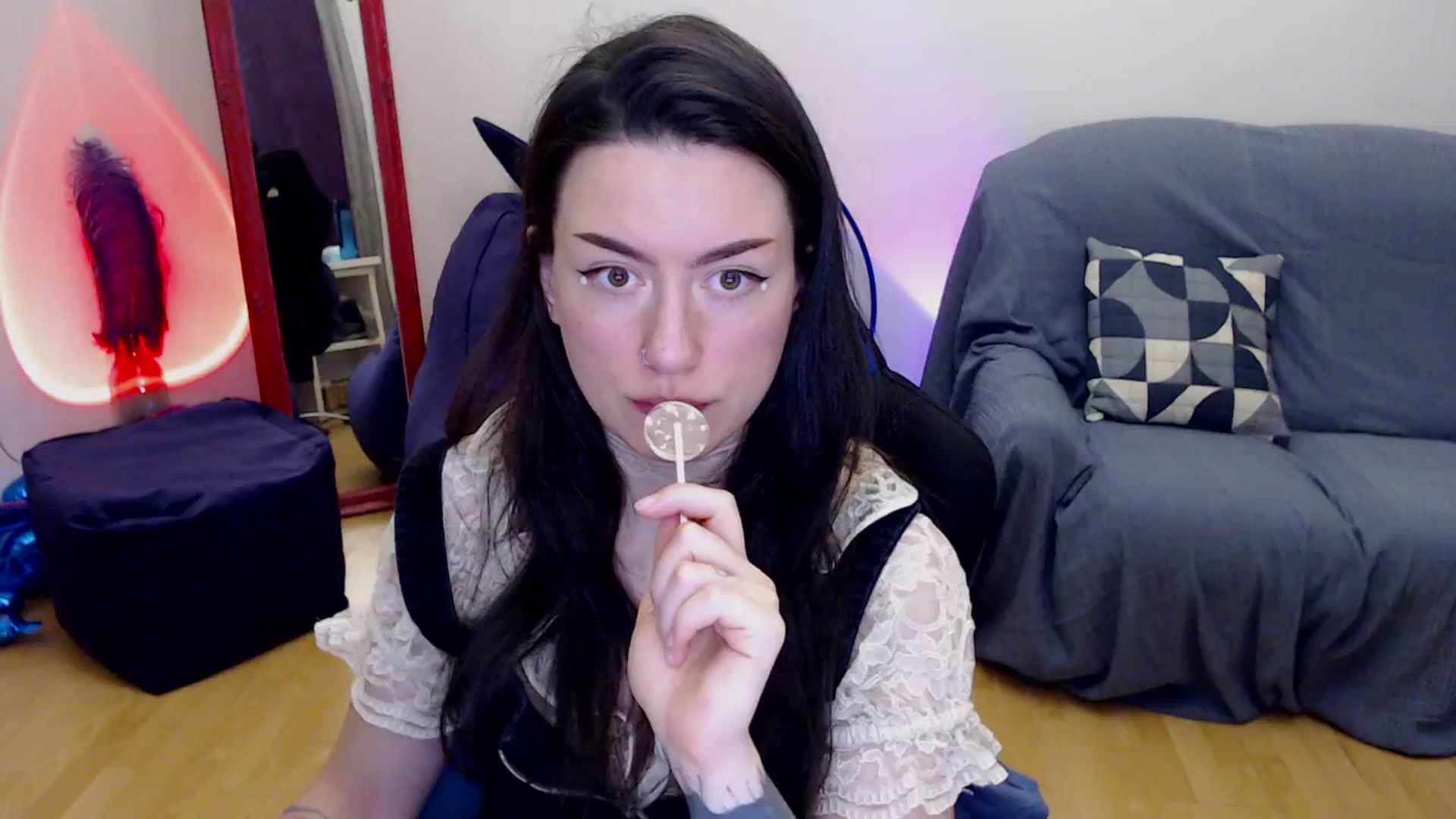 Gallery image thumbnail from Takemecloser's myfreecams stream on, 11/24/2023, 06:51 image 1 of 20