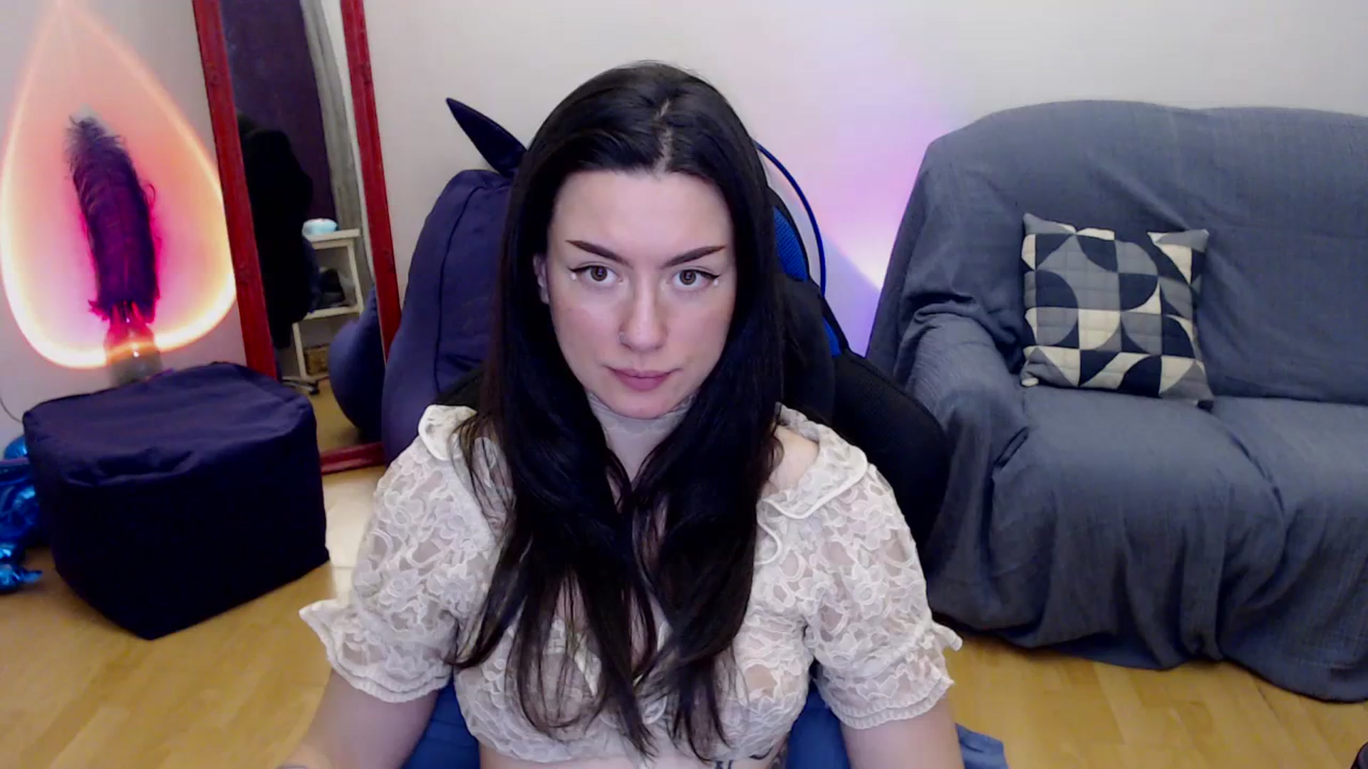 Gallery image thumbnail from Takemecloser's myfreecams stream on, 11/24/2023, 06:51 image 14 of 20