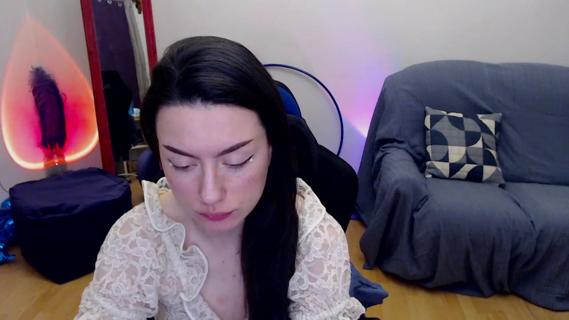Gallery image thumbnail from Takemecloser's myfreecams stream on, 11/24/2023, 06:51 image 7 of 20