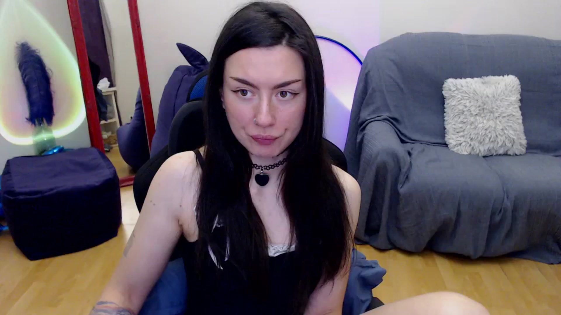 Gallery image thumbnail from Takemecloser's myfreecams stream on, 11/28/2023, 10:02 image 6 of 20