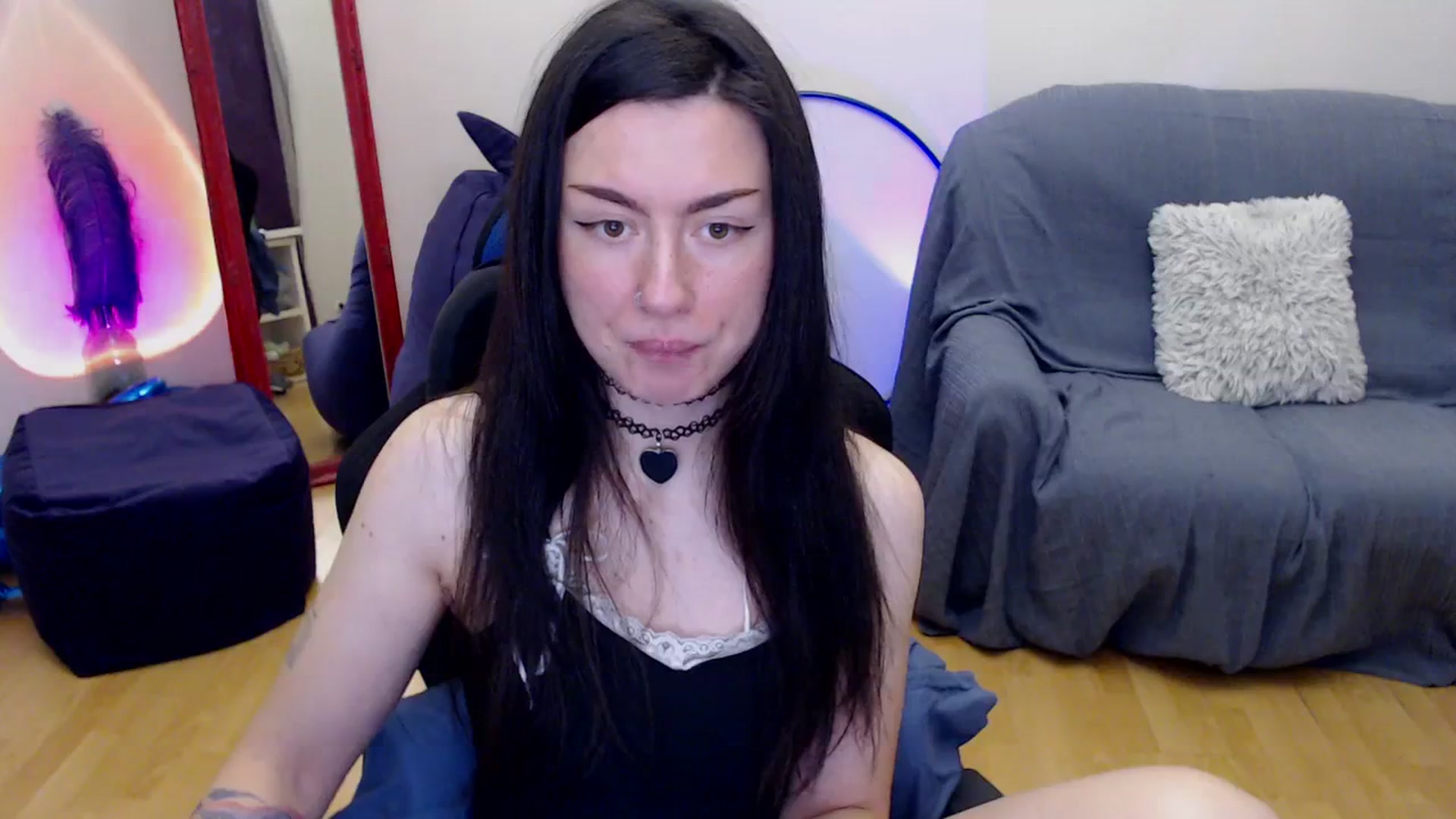 Gallery image thumbnail from Takemecloser's myfreecams stream on, 11/28/2023, 10:02 image 2 of 20