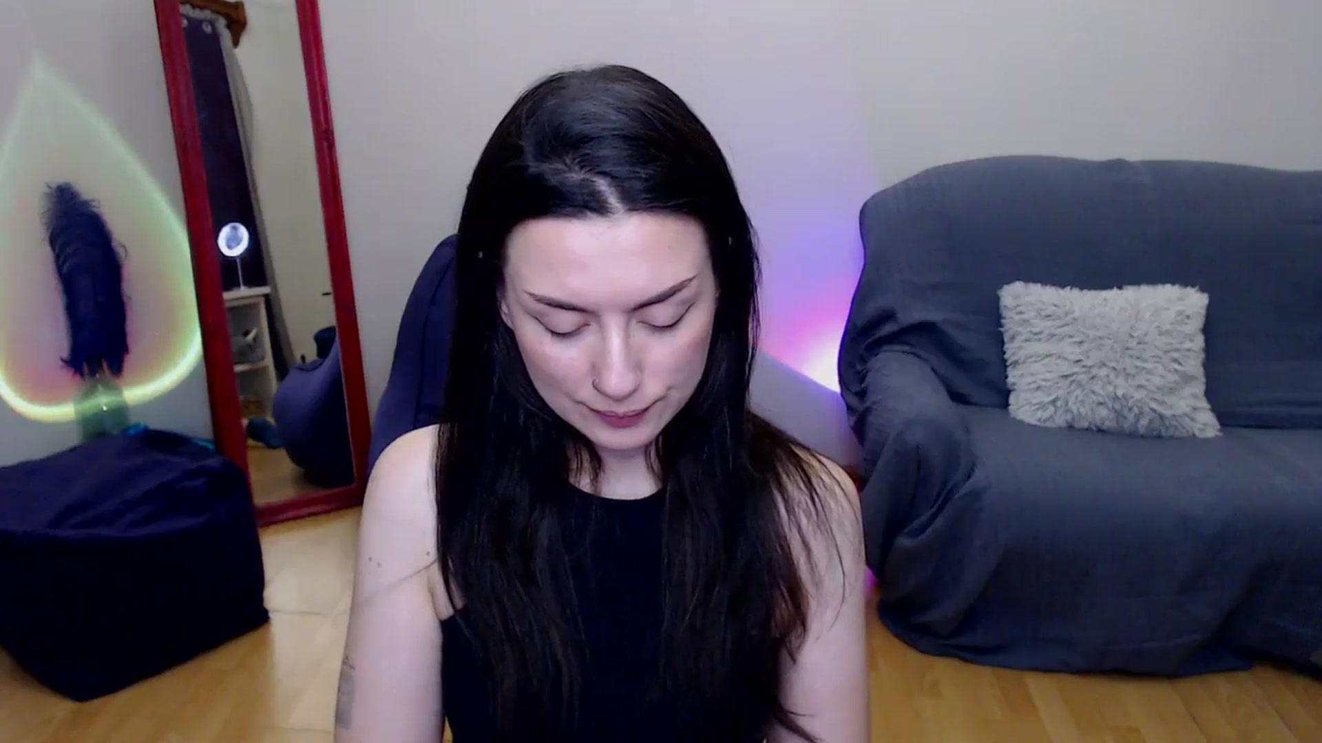 Gallery image thumbnail from Takemecloser's myfreecams stream on, 11/30/2023, 09:44 image 4 of 20