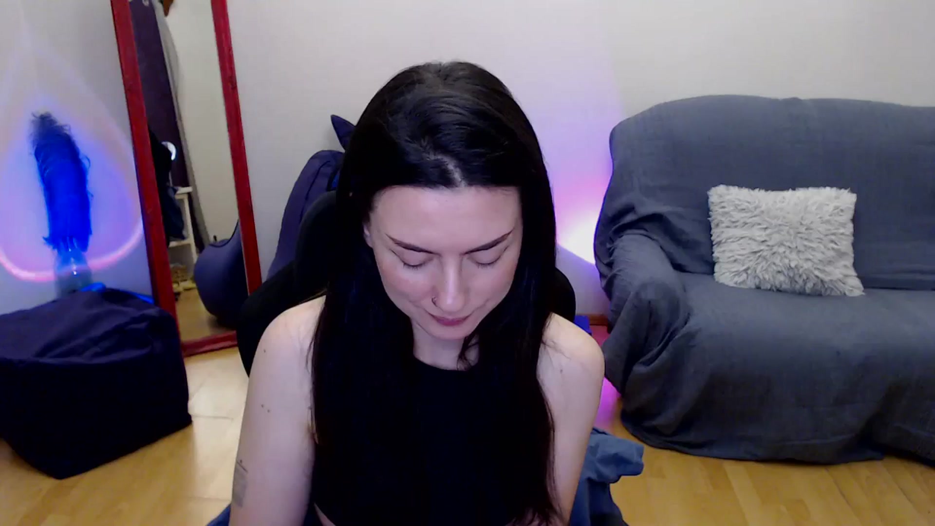 Gallery image thumbnail from Takemecloser's myfreecams stream on, 11/30/2023, 09:44 image 14 of 20