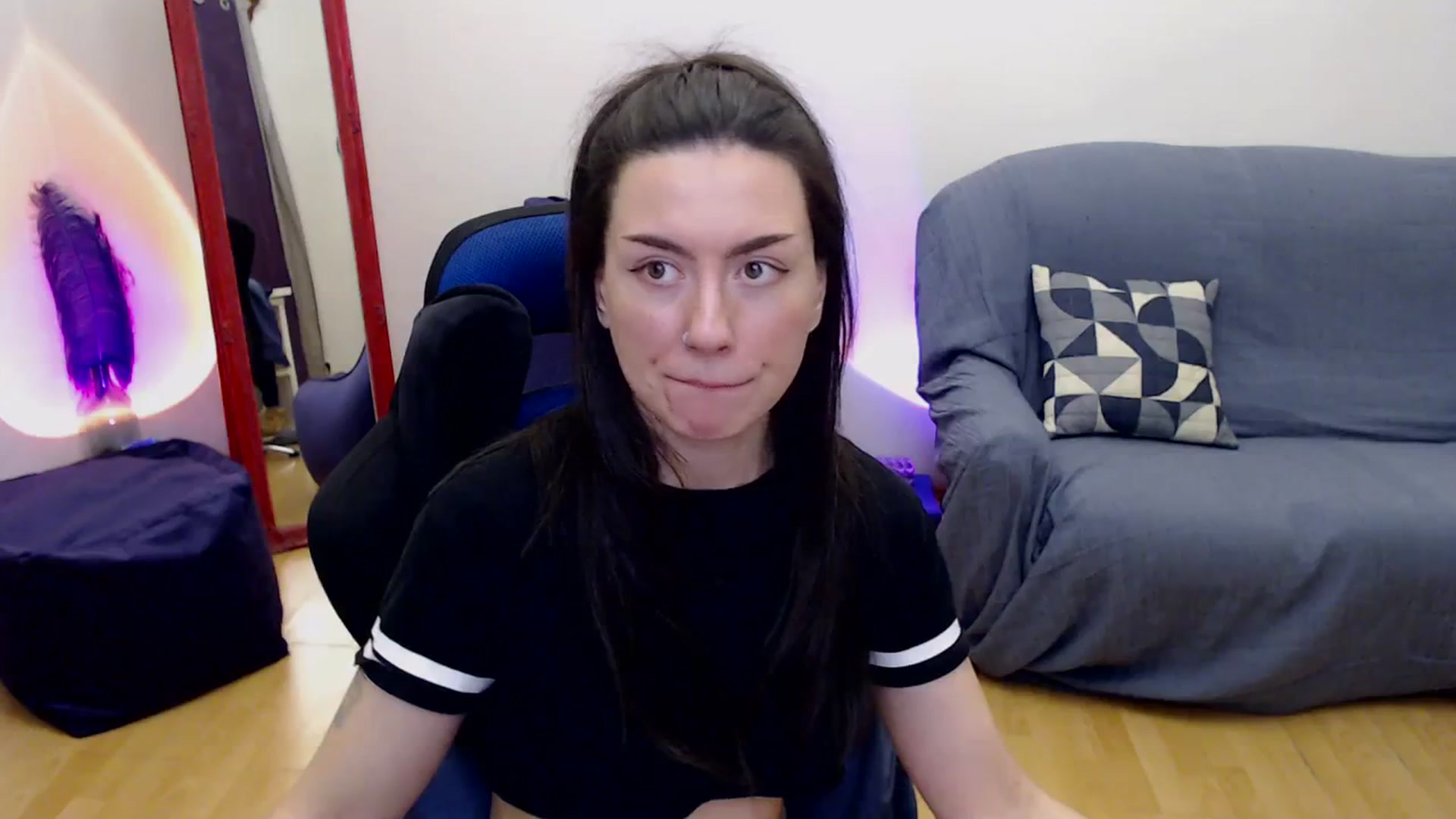 Gallery image thumbnail from Takemecloser's myfreecams stream on, 12/06/2023, 06:57 image 17 of 20
