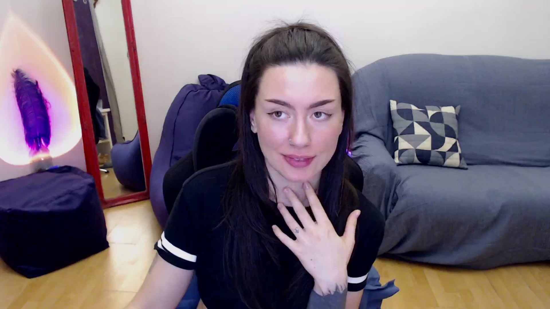 Gallery image thumbnail from Takemecloser's myfreecams stream on, 12/06/2023, 07:15 image 13 of 20
