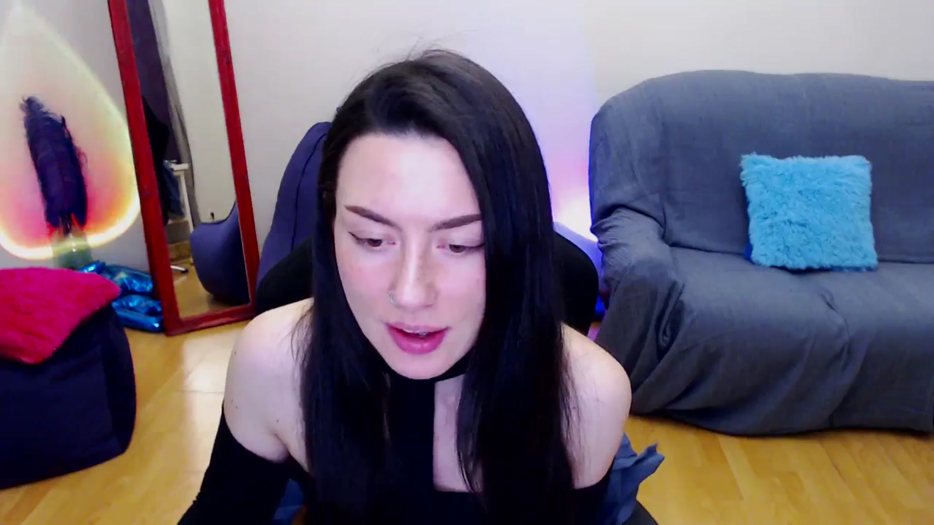 Gallery image thumbnail from Takemecloser's myfreecams stream on, 12/11/2023, 24:38 image 4 of 20