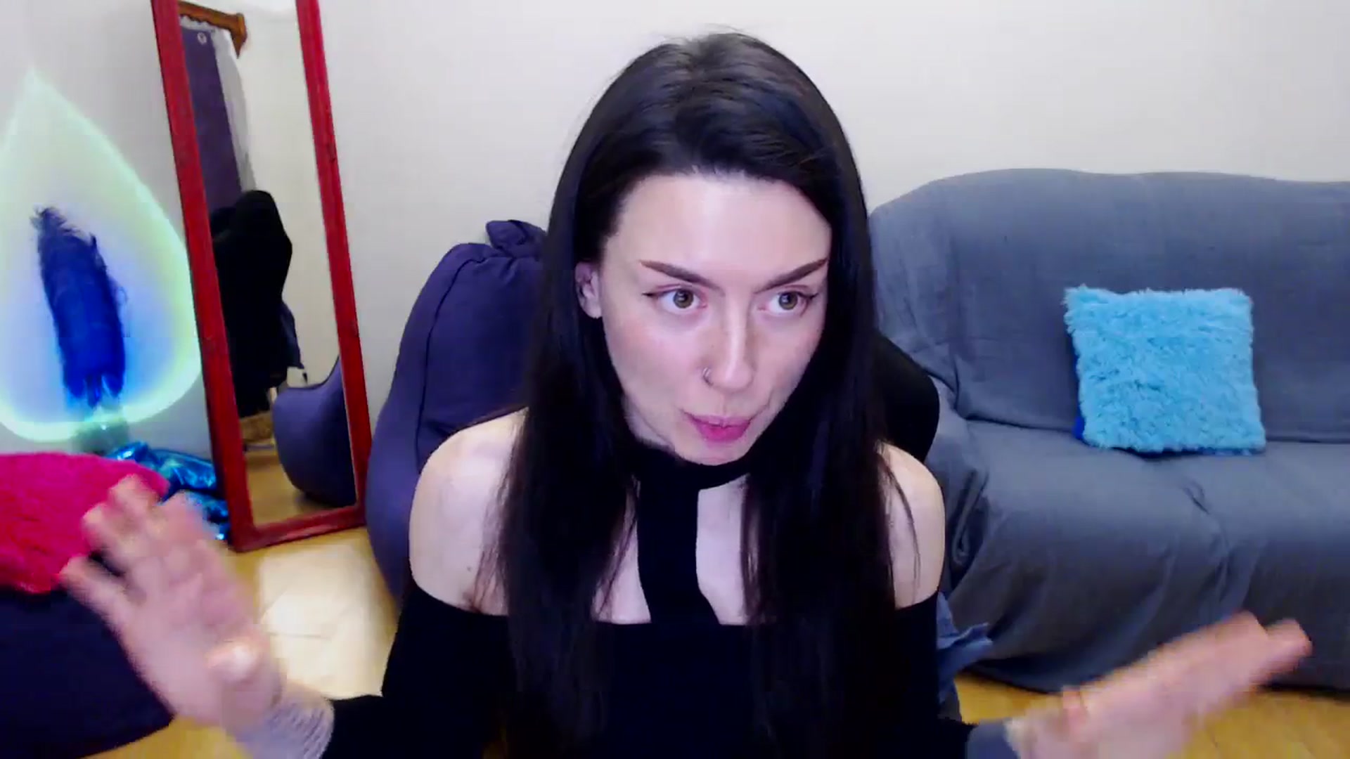 Gallery image thumbnail from Takemecloser's myfreecams stream on, 12/11/2023, 24:38 image 10 of 20