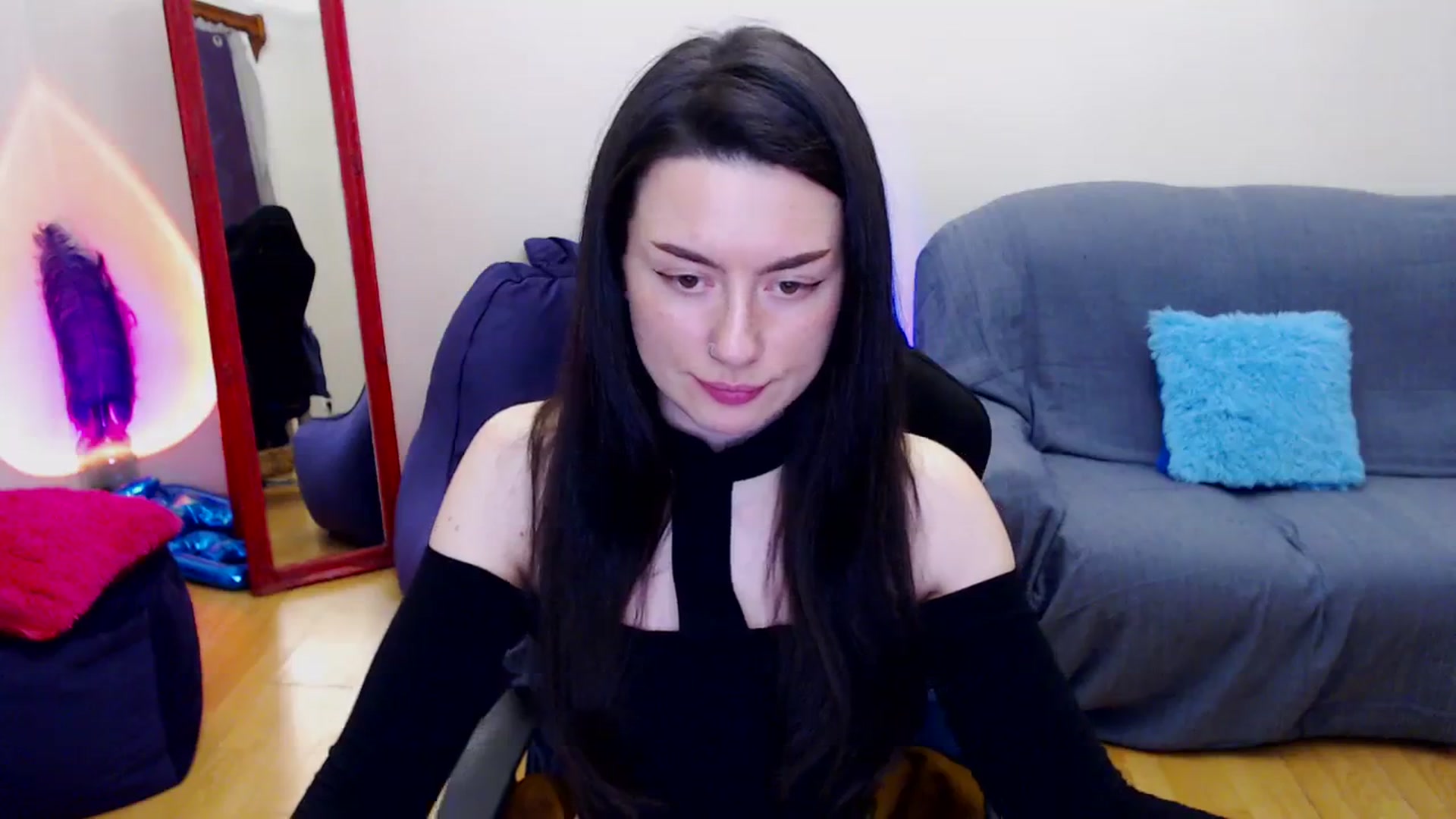 Gallery image thumbnail from Takemecloser's myfreecams stream on, 12/11/2023, 24:38 image 11 of 20
