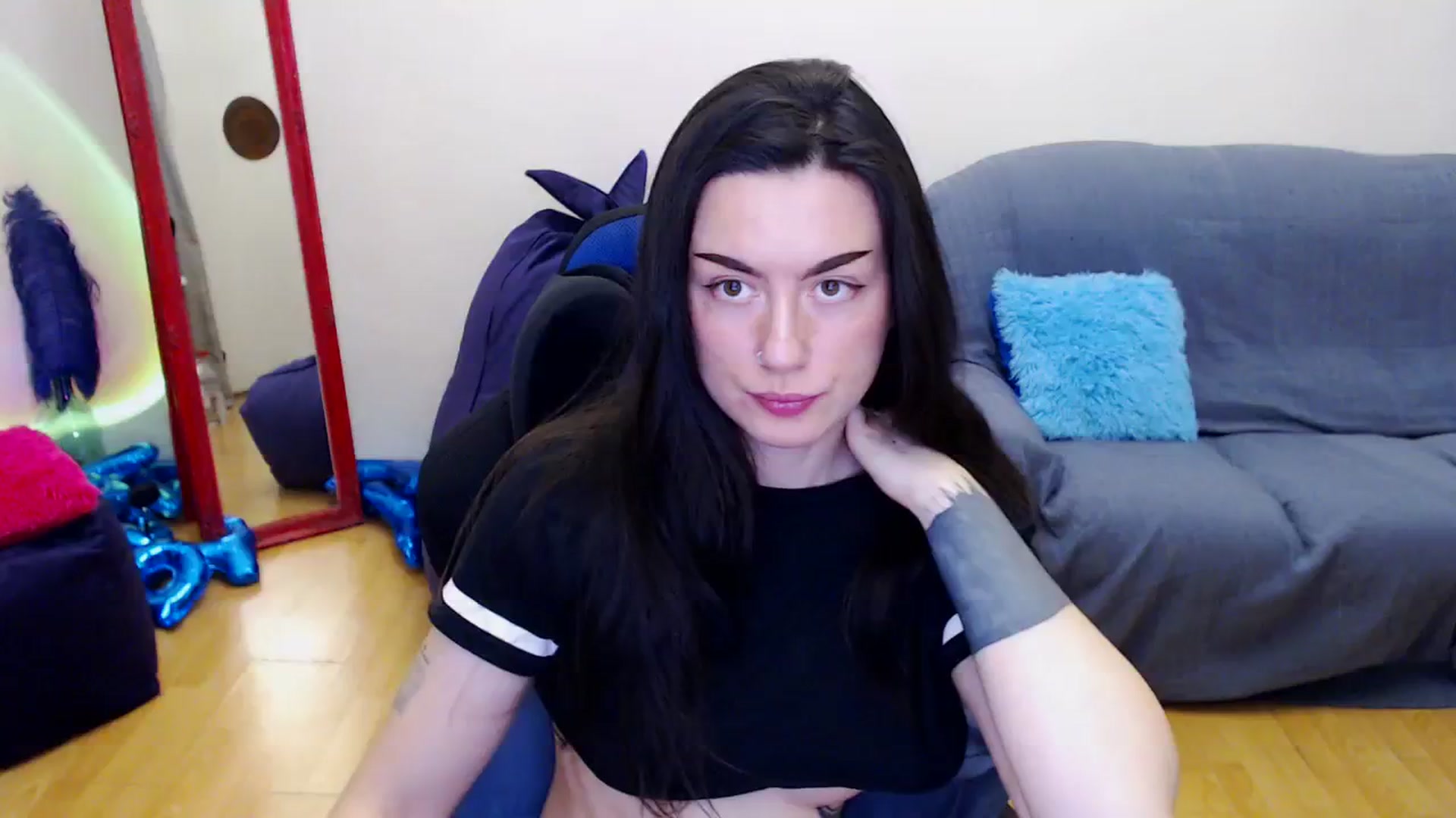 Gallery image thumbnail from Takemecloser's myfreecams stream on, 12/20/2023, 06:49 image 19 of 20