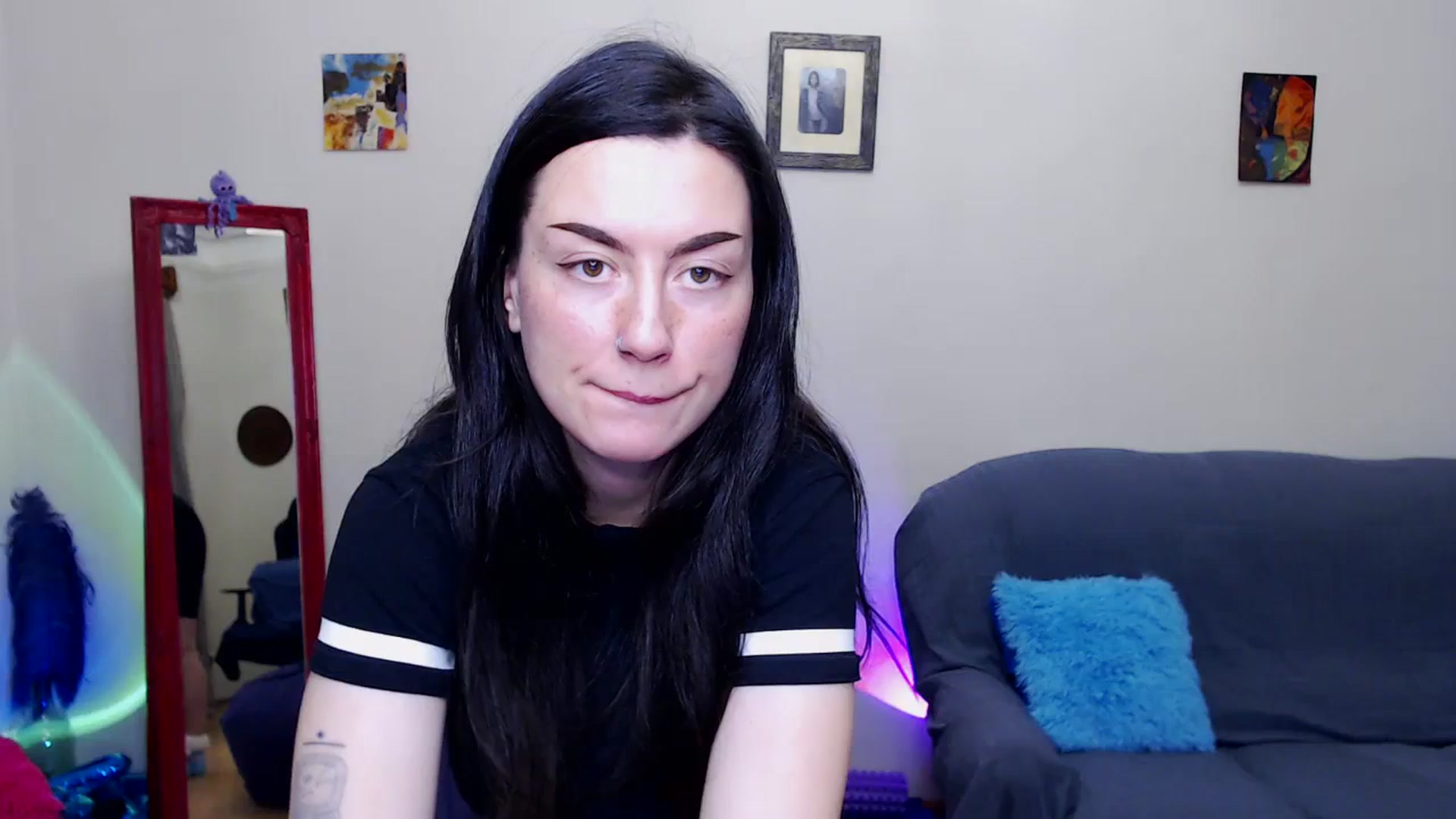 Gallery image thumbnail from Takemecloser's myfreecams stream on, 12/20/2023, 06:49 image 1 of 20