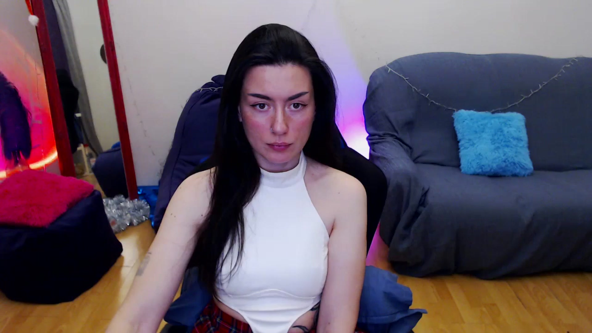 Gallery image thumbnail from Takemecloser's myfreecams stream on, 12/30/2023, 17:43 image 8 of 20