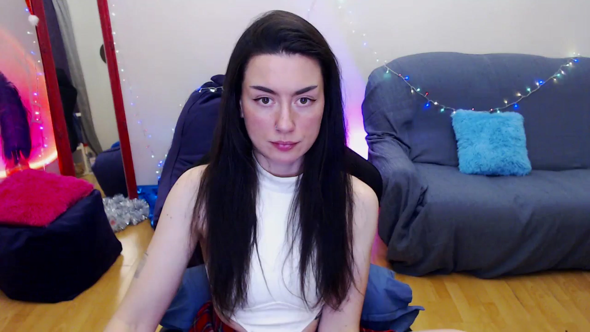 Gallery image thumbnail from Takemecloser's myfreecams stream on, 12/30/2023, 17:43 image 3 of 20