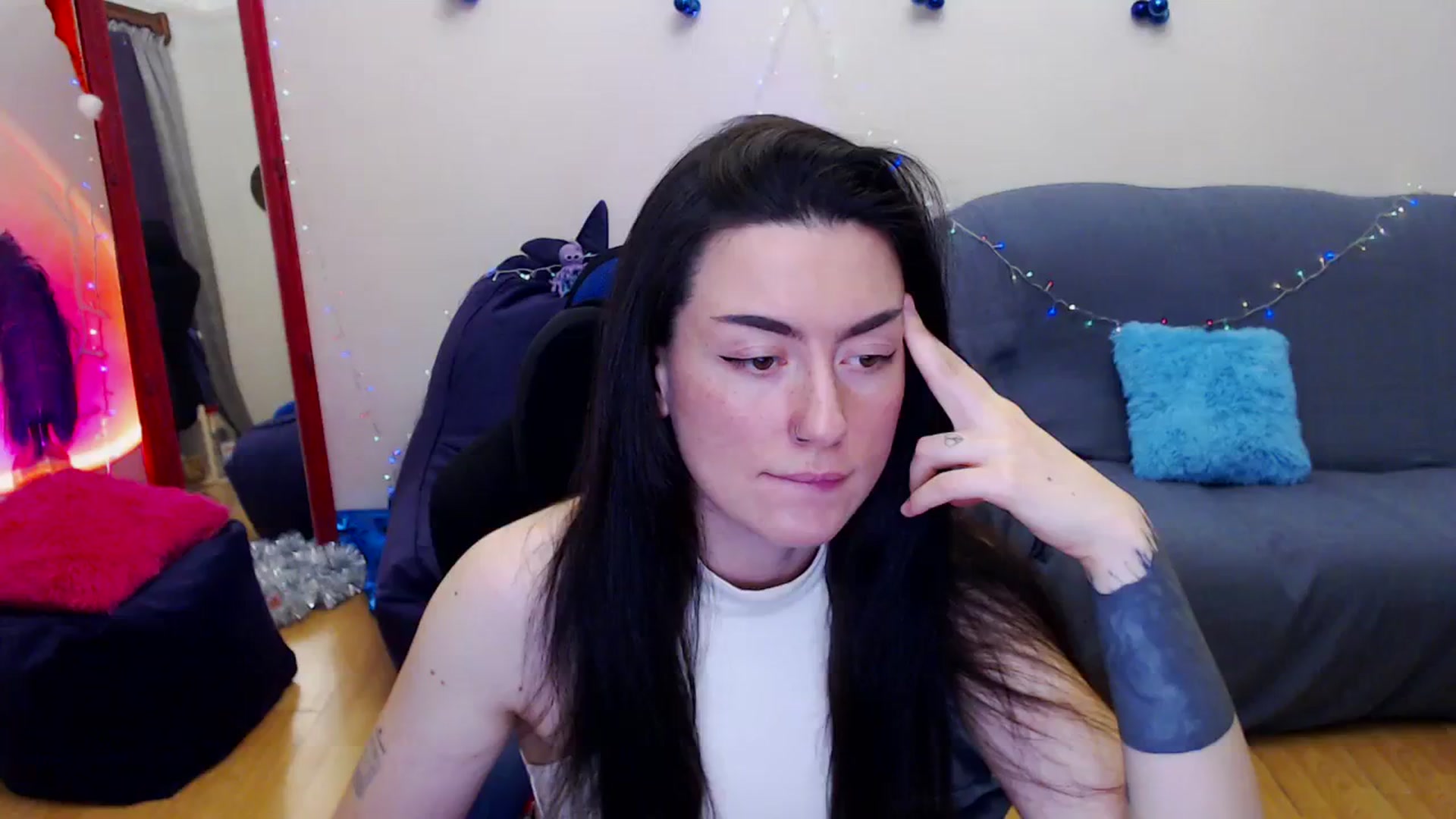 Gallery image thumbnail from Takemecloser's myfreecams stream on, 12/30/2023, 17:43 image 1 of 20