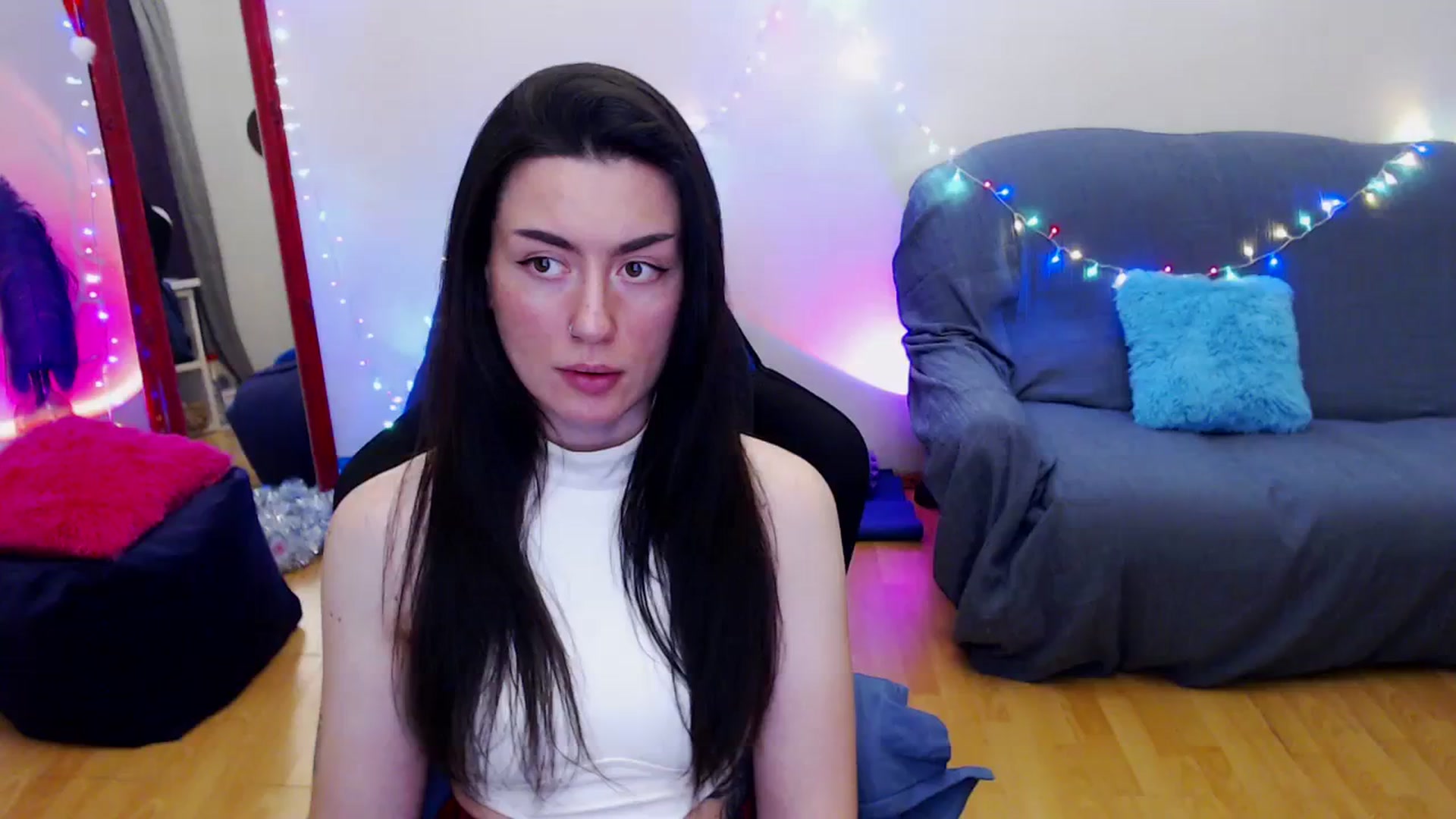 Gallery image thumbnail from Takemecloser's myfreecams stream on, 12/30/2023, 20:00 image 14 of 20