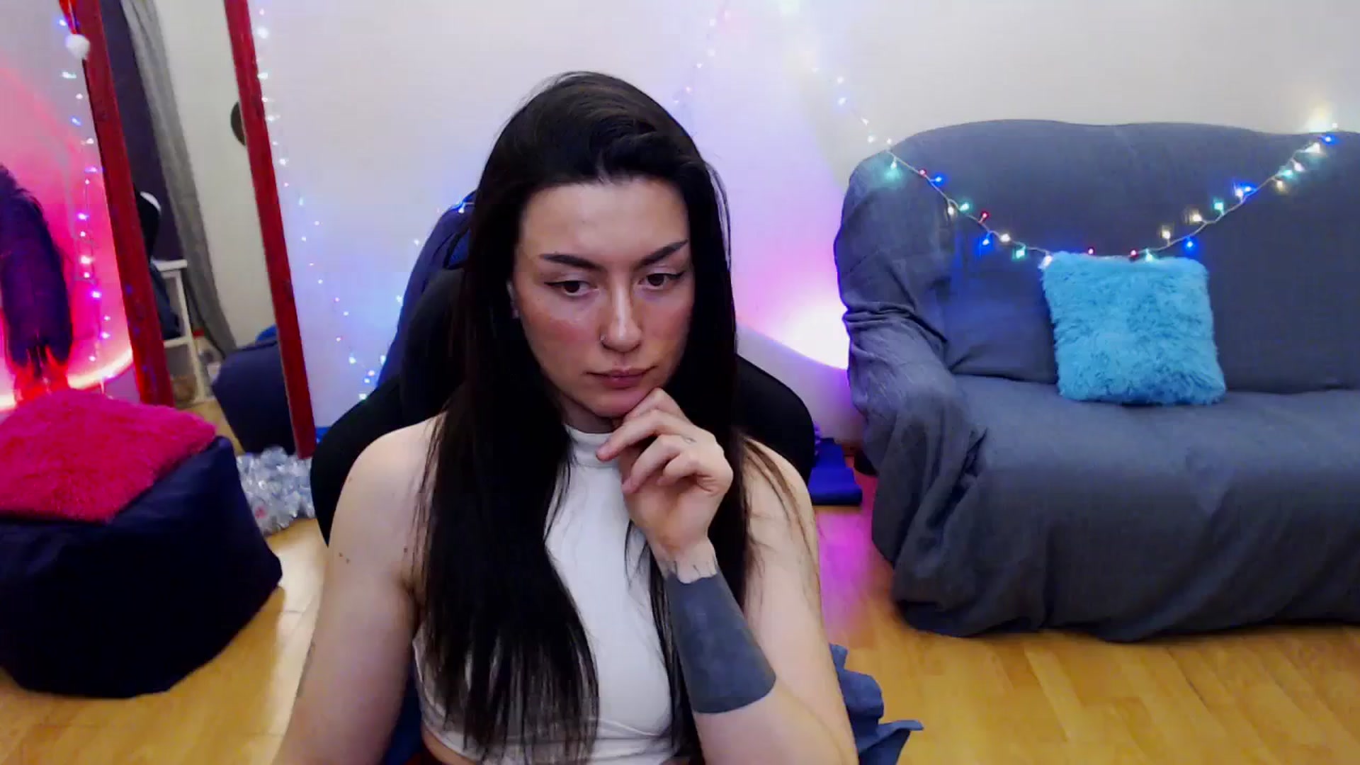 Gallery image thumbnail from Takemecloser's myfreecams stream on, 12/30/2023, 20:00 image 12 of 20