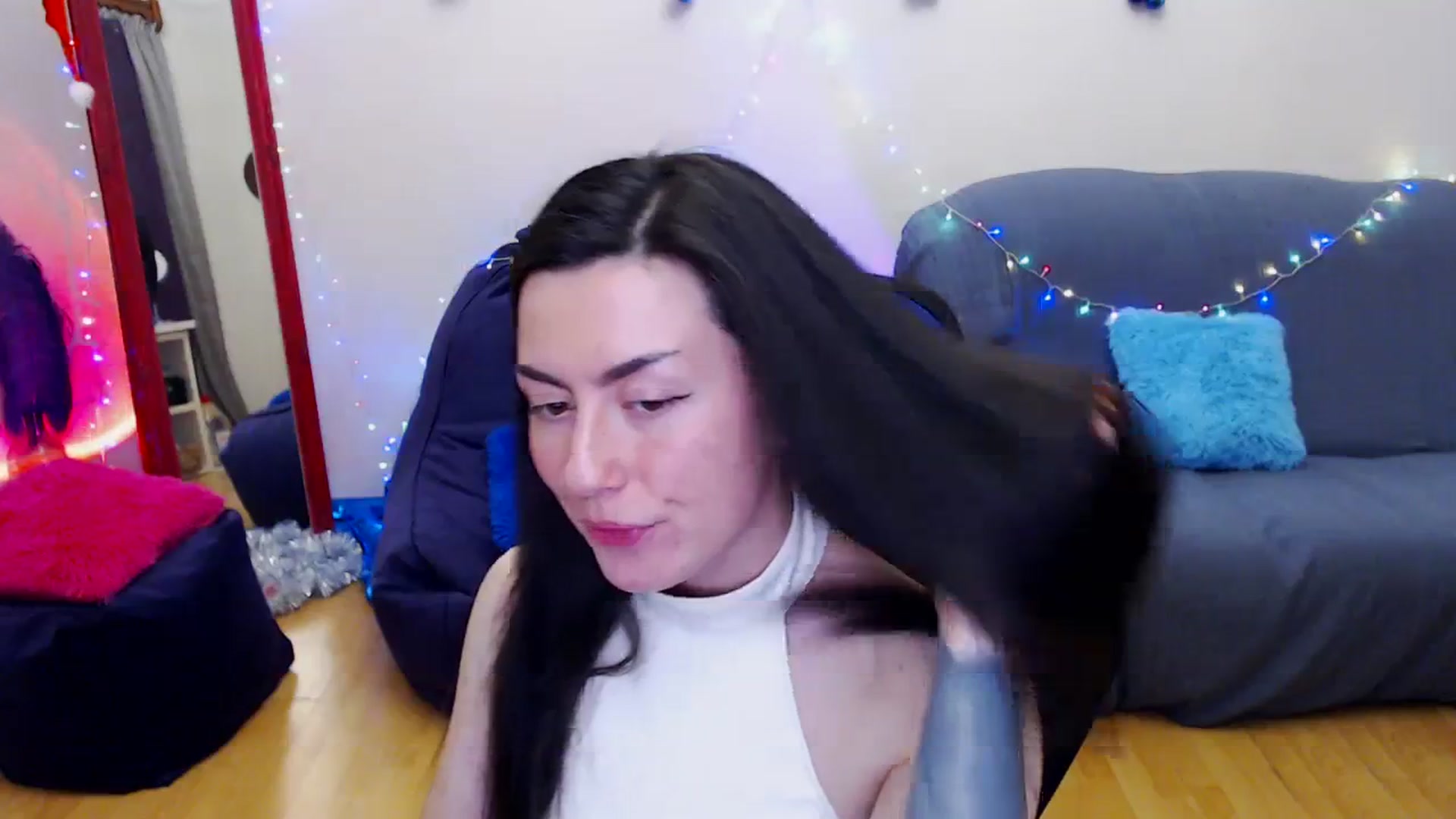 Gallery image thumbnail from Takemecloser's myfreecams stream on, 12/30/2023, 20:00 image 8 of 20