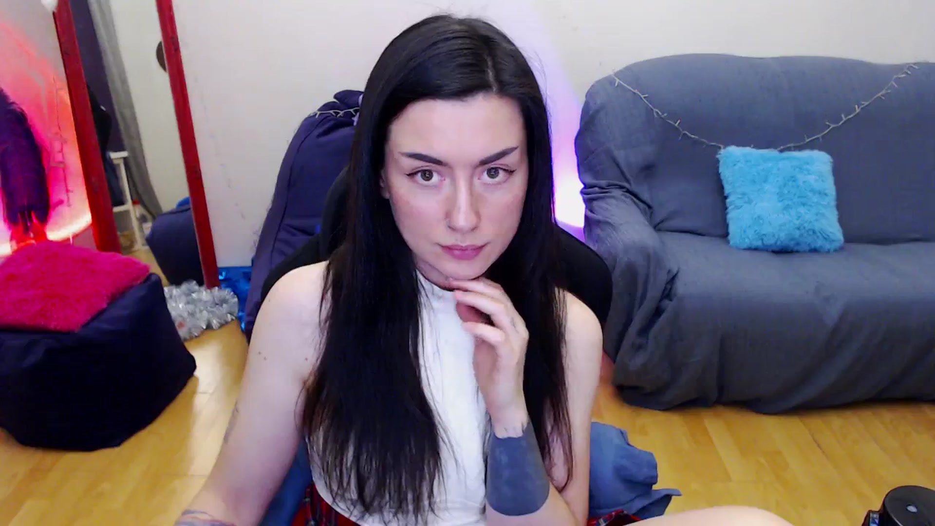 Gallery image thumbnail from Takemecloser's myfreecams stream on, 12/30/2023, 20:00 image 4 of 20
