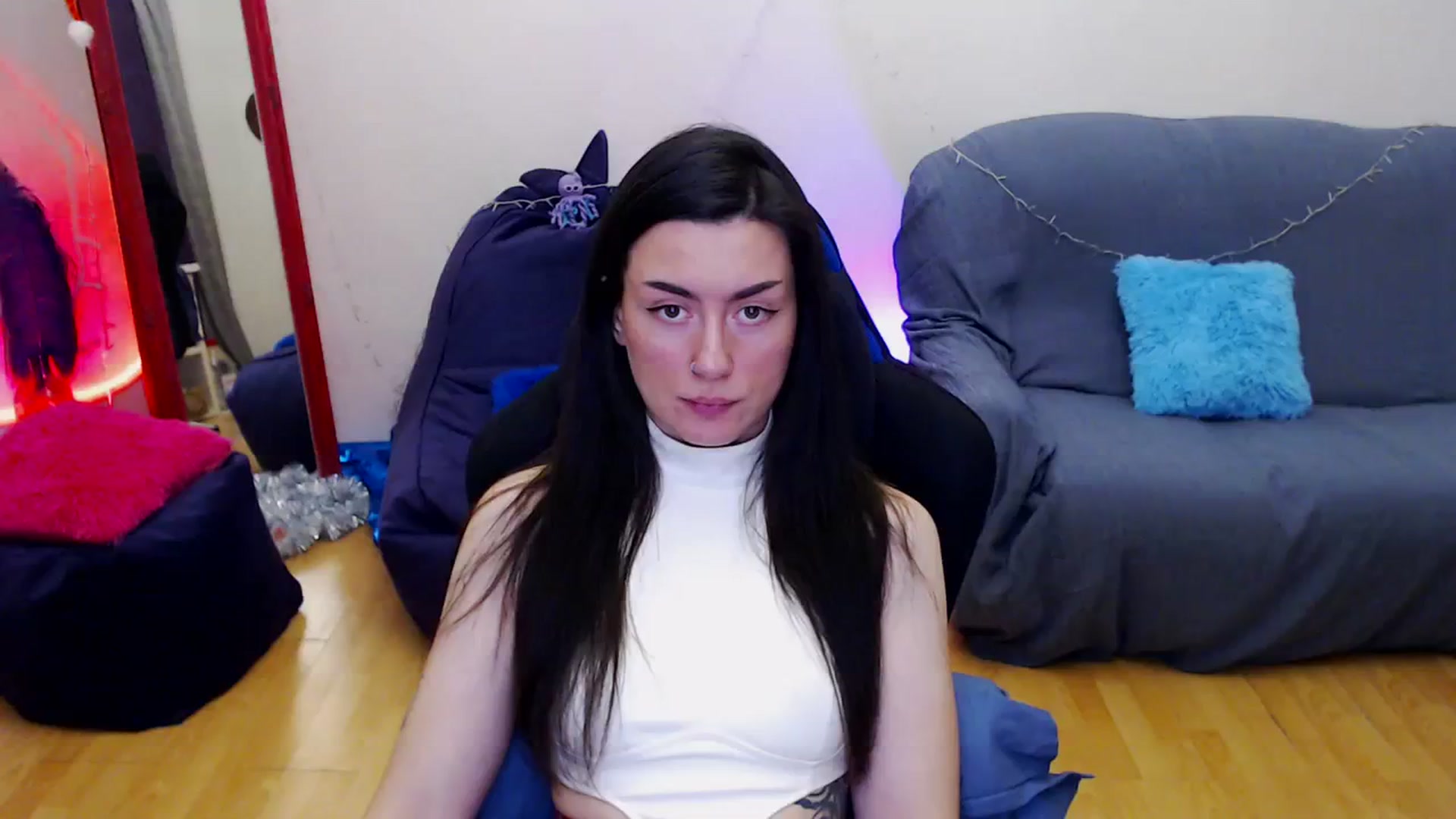Gallery image thumbnail from Takemecloser's myfreecams stream on, 12/30/2023, 20:24 image 17 of 20