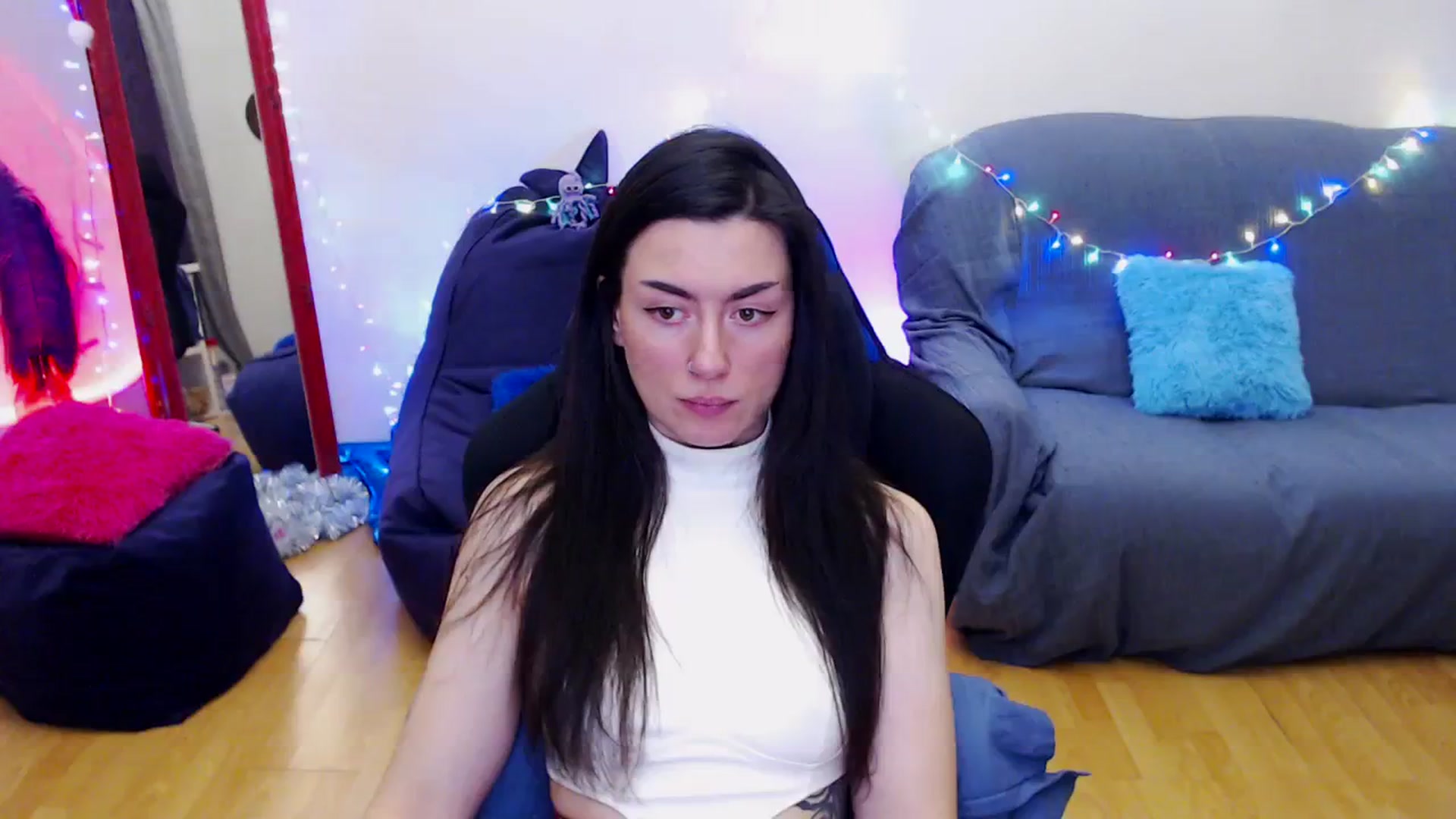 Gallery image thumbnail from Takemecloser's myfreecams stream on, 12/30/2023, 20:24 image 9 of 20