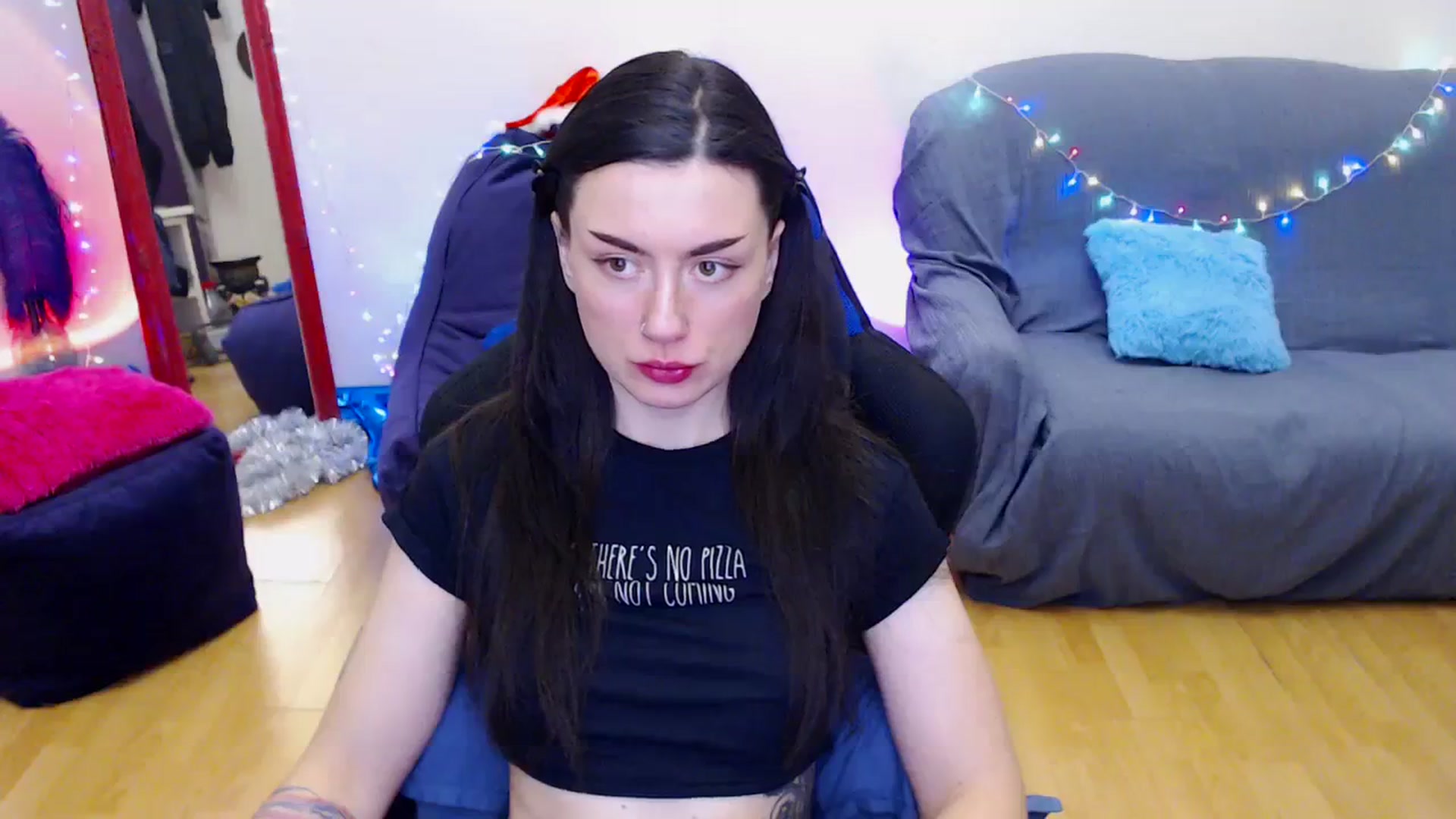 Gallery image thumbnail from Takemecloser's myfreecams stream on, 01/02/2024, 14:52 image 15 of 20