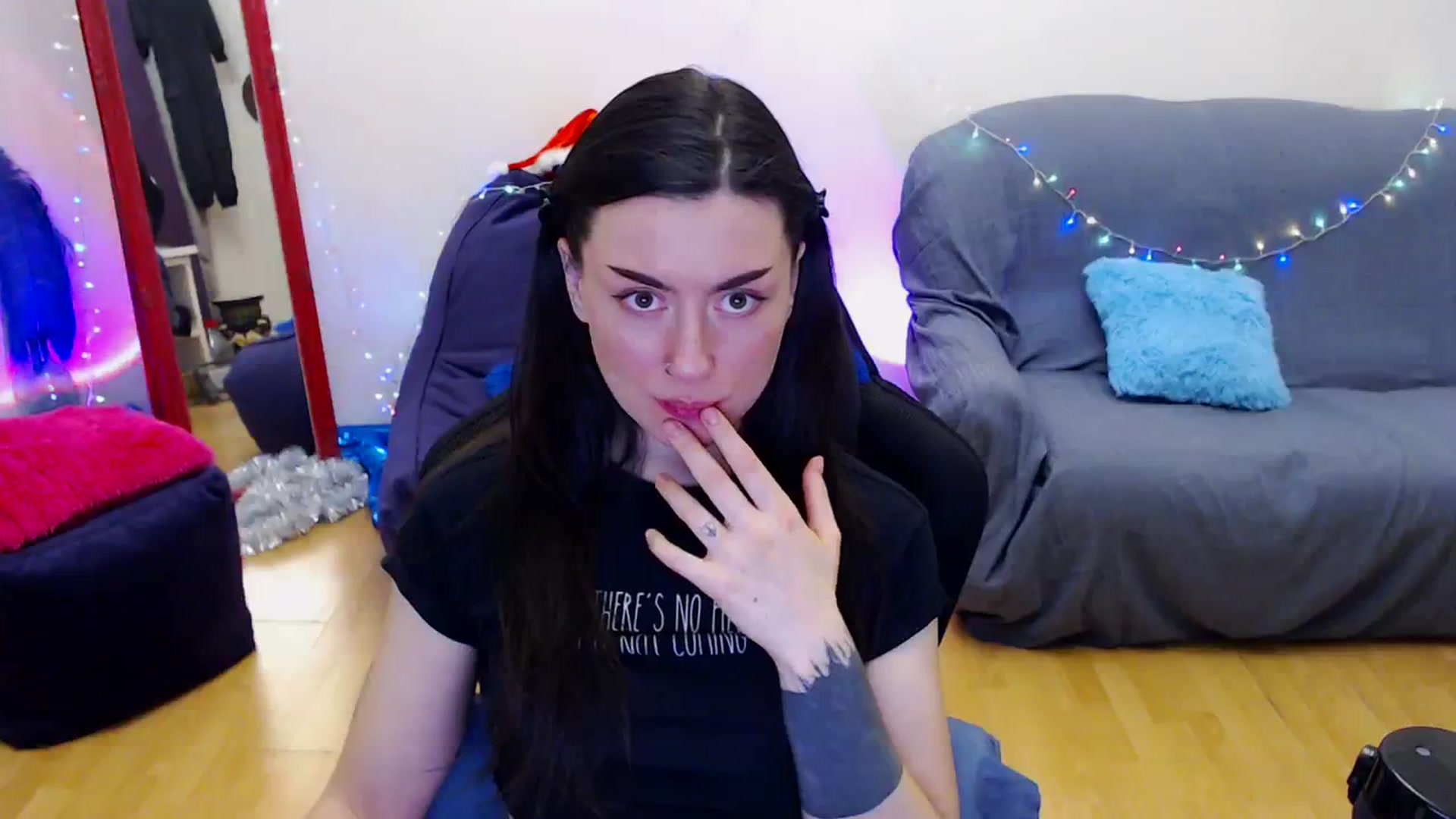 Gallery image thumbnail from Takemecloser's myfreecams stream on, 01/02/2024, 14:52 image 20 of 20
