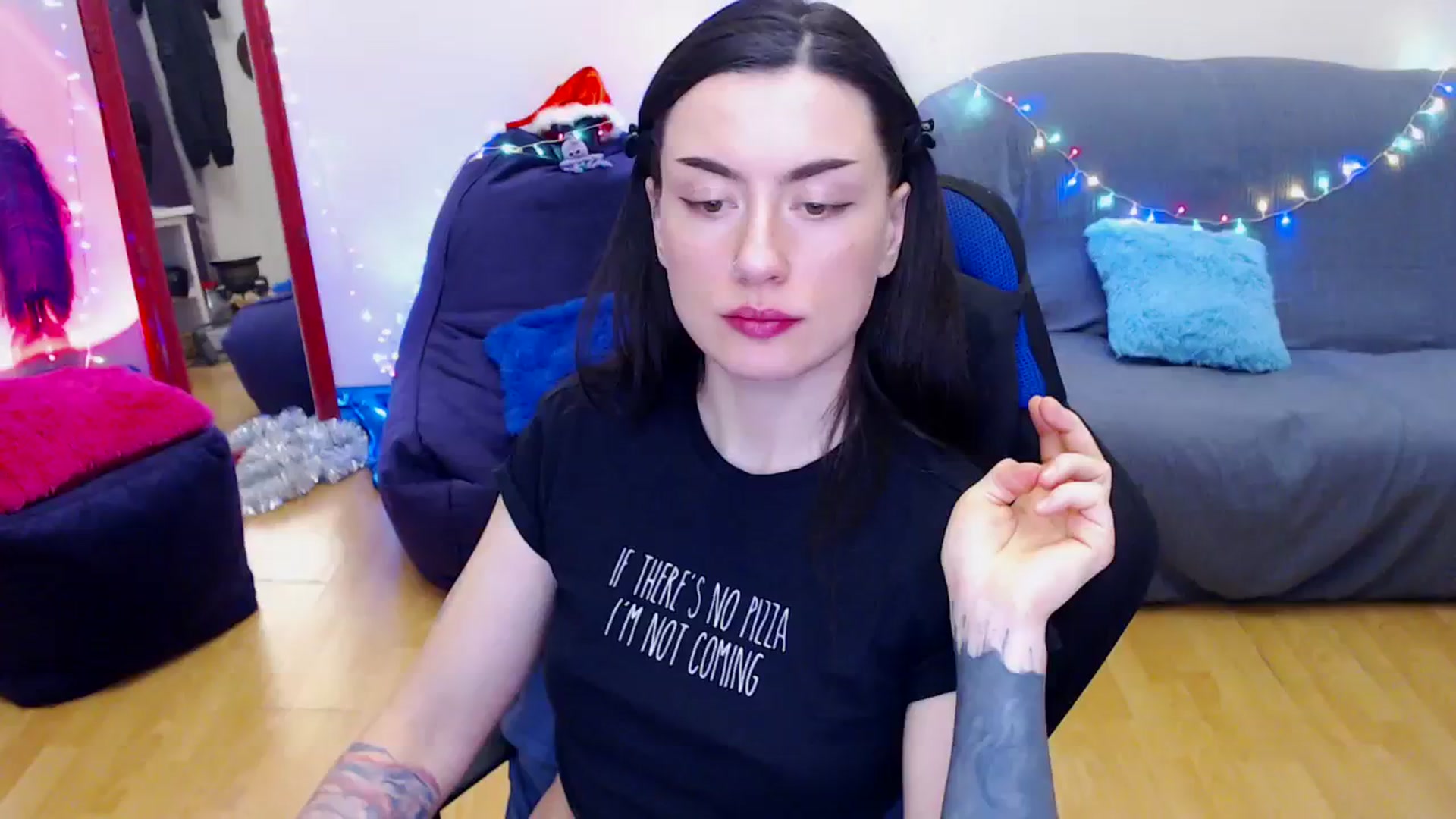 Gallery image thumbnail from Takemecloser's myfreecams stream on, 01/02/2024, 14:52 image 17 of 20