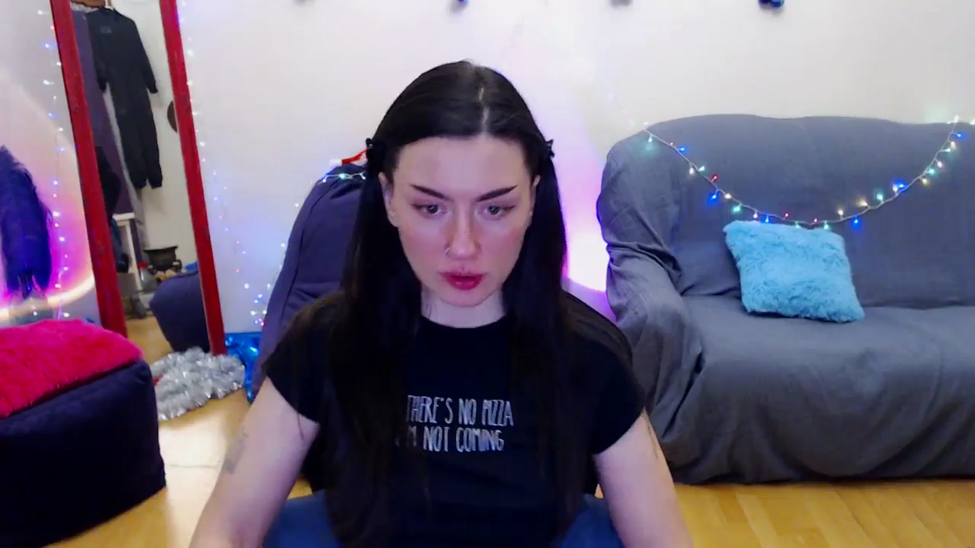 Gallery image thumbnail from Takemecloser's myfreecams stream on, 01/02/2024, 14:52 image 19 of 20