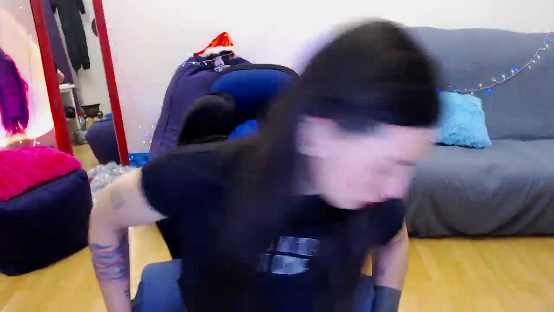 Gallery image thumbnail from Takemecloser's myfreecams stream on, 01/02/2024, 16:40 image 11 of 20