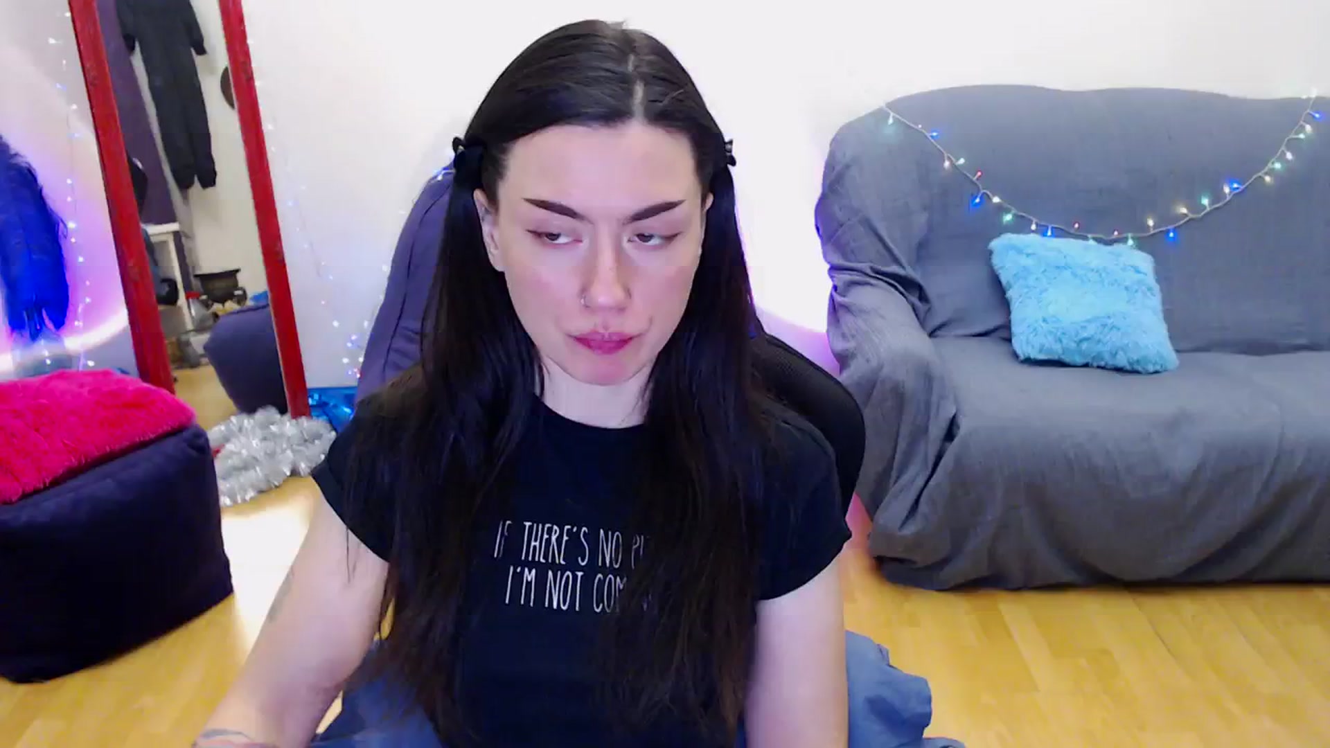 Gallery image thumbnail from Takemecloser's myfreecams stream on, 01/02/2024, 16:40 image 1 of 20