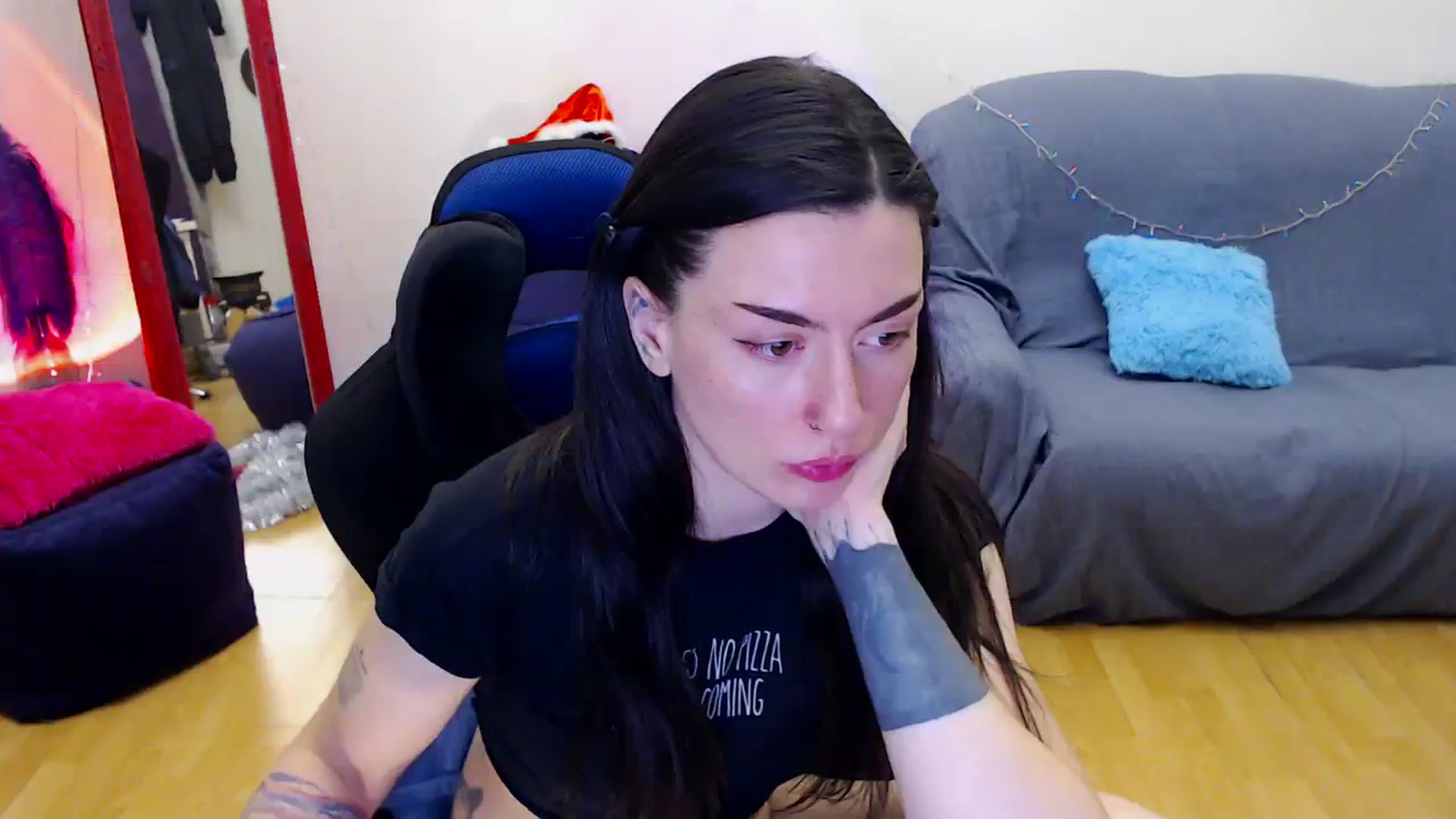Gallery image thumbnail from Takemecloser's myfreecams stream on, 01/02/2024, 16:40 image 9 of 20