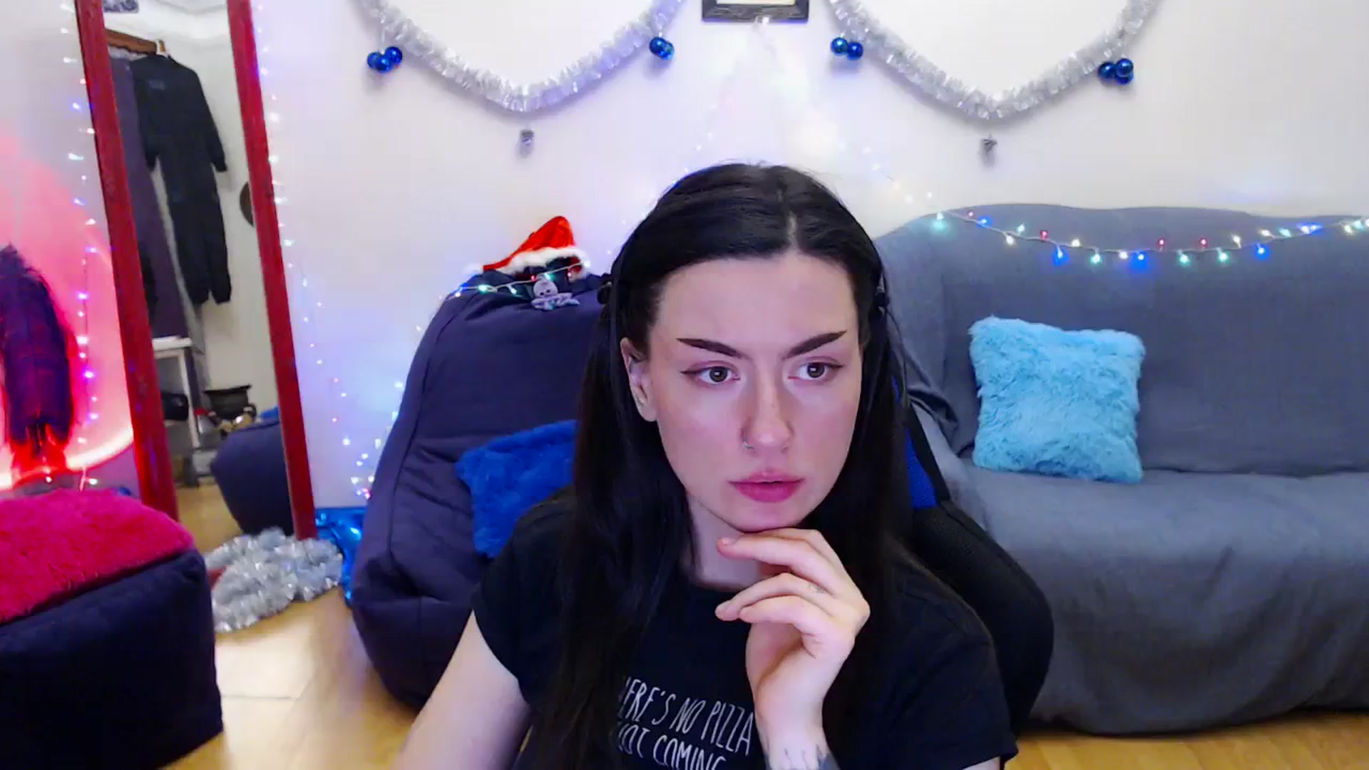 Gallery image thumbnail from Takemecloser's myfreecams stream on, 01/02/2024, 17:54 image 2 of 20