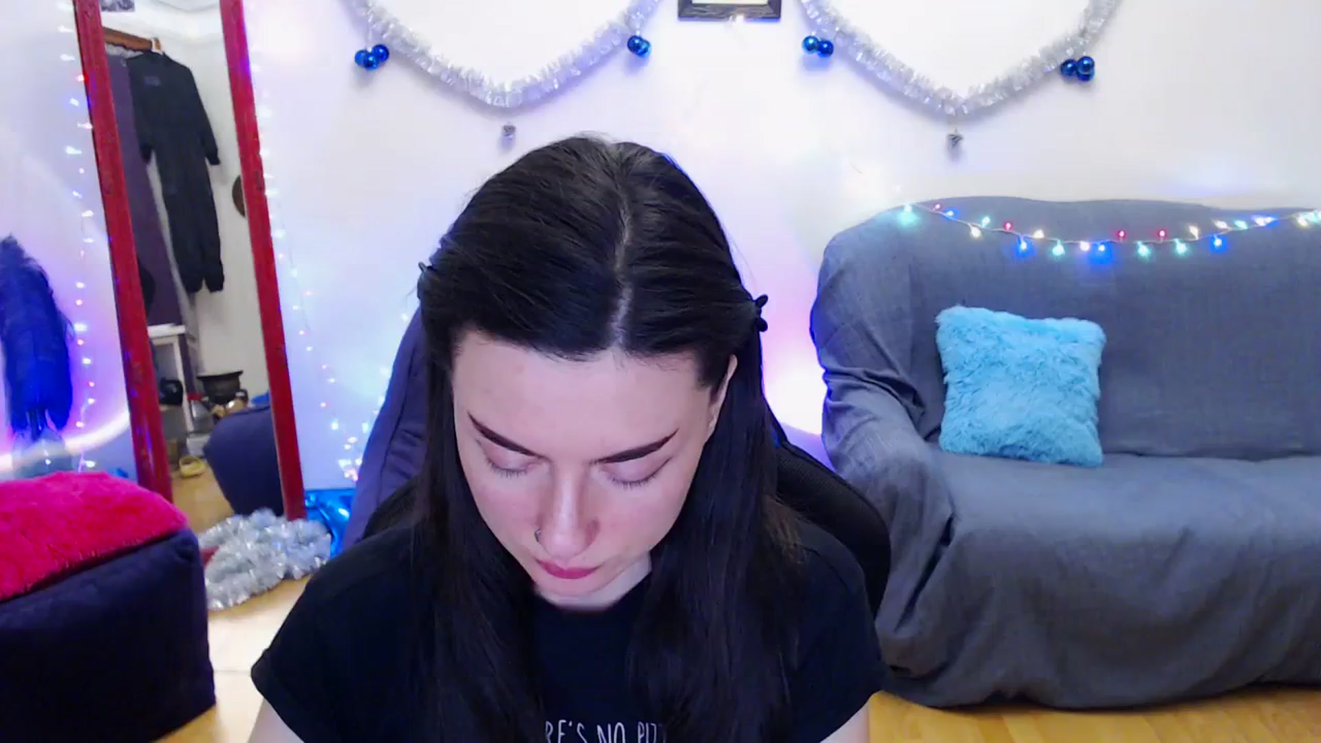 Gallery image thumbnail from Takemecloser's myfreecams stream on, 01/02/2024, 20:11 image 8 of 20