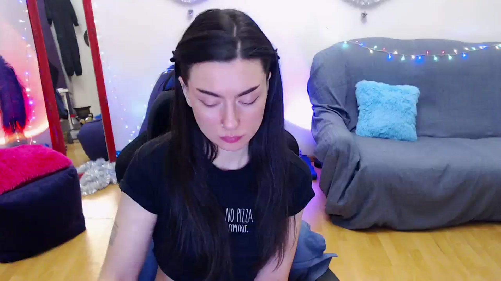 Gallery image thumbnail from Takemecloser's myfreecams stream on, 01/02/2024, 20:11 image 3 of 20