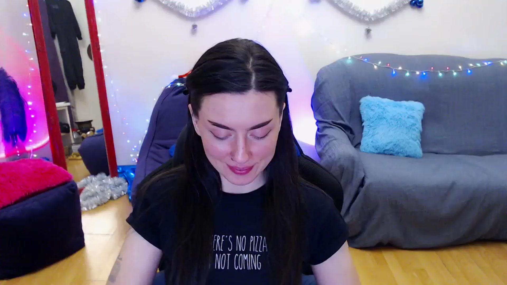 Gallery image thumbnail from Takemecloser's myfreecams stream on, 01/02/2024, 20:11 image 14 of 20