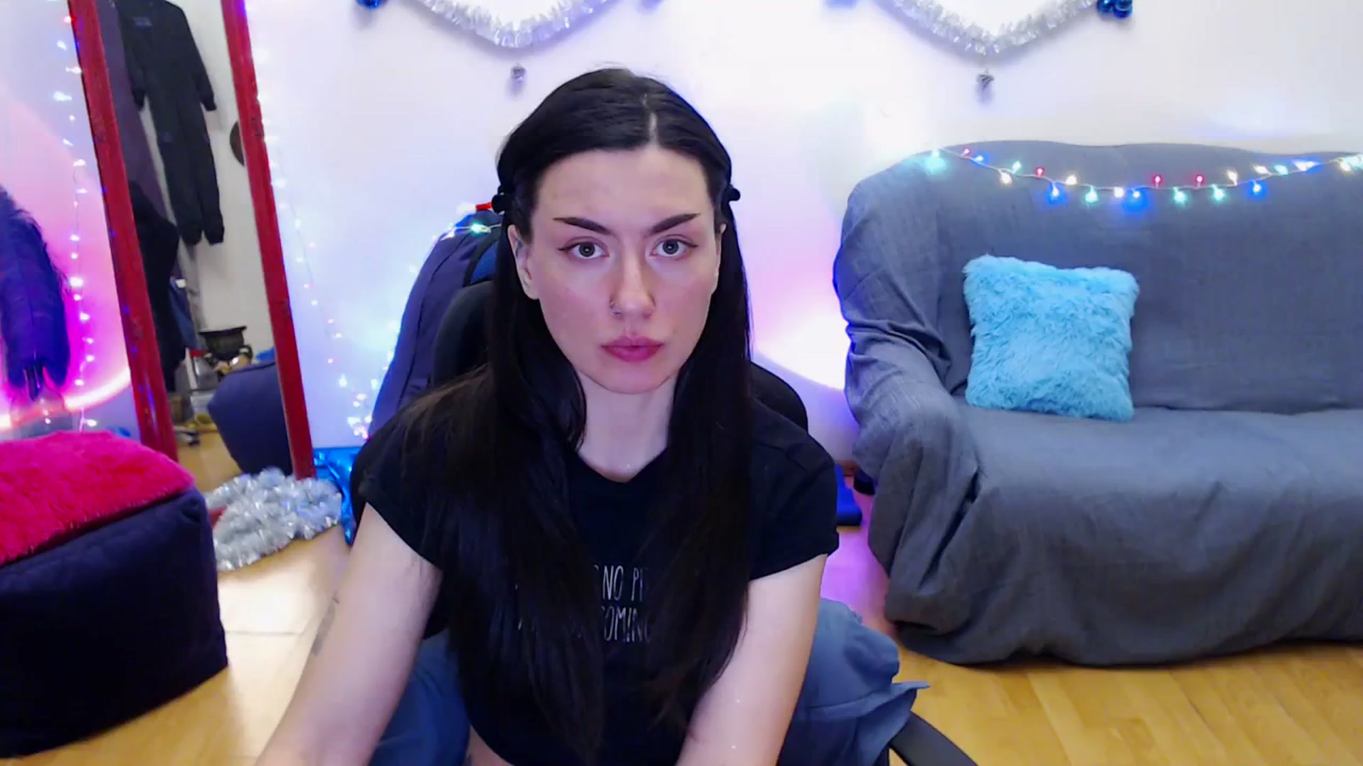Gallery image thumbnail from Takemecloser's myfreecams stream on, 01/02/2024, 20:11 image 20 of 20